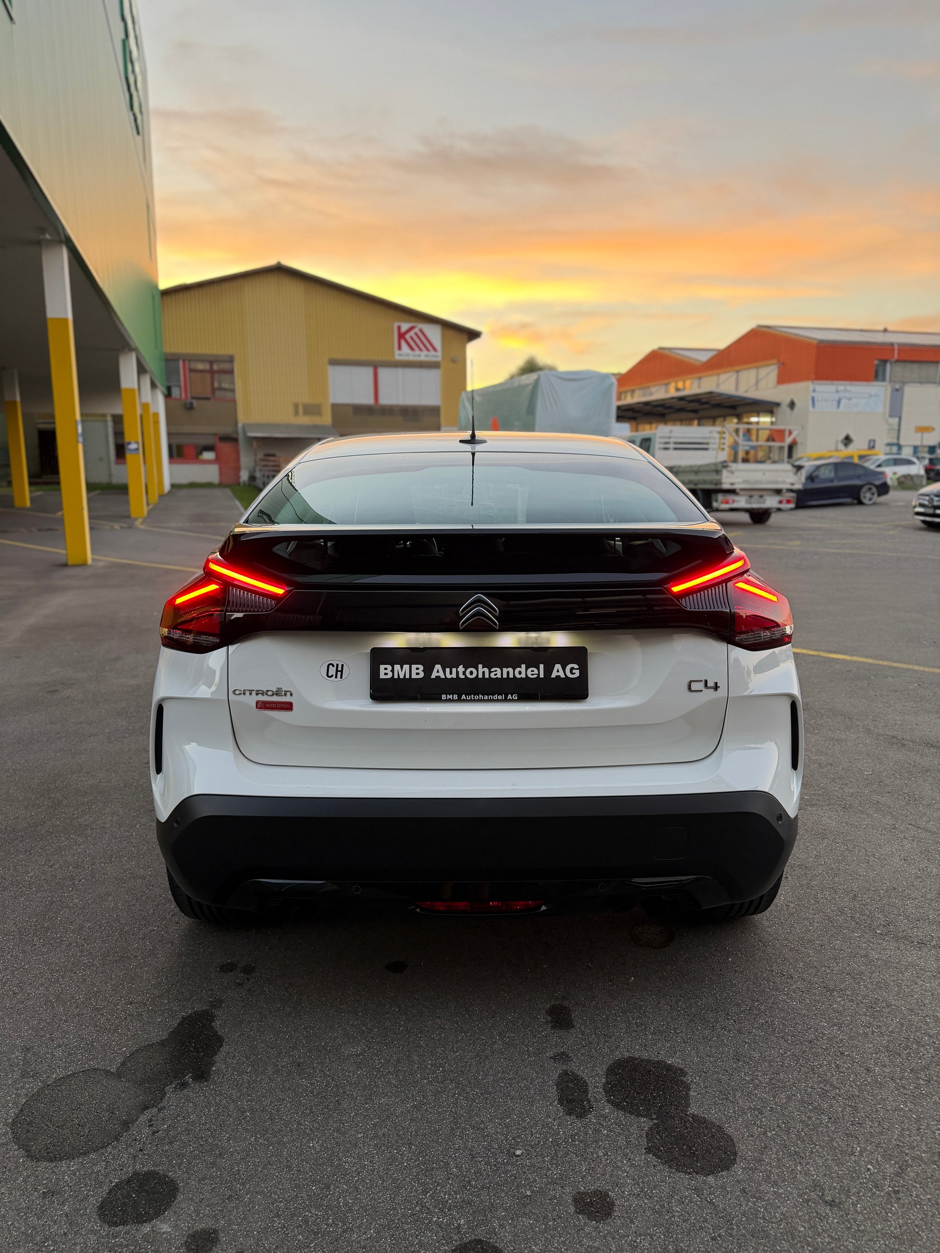 CITROEN C4 1.2 Pure Tech Swiss Edition EAT8-image-5