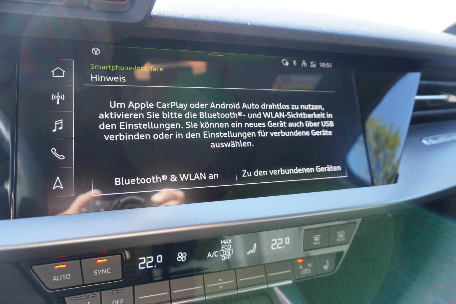 AUDI A3 Sportback 40 TFSI S line quattro S-tronic-image-24