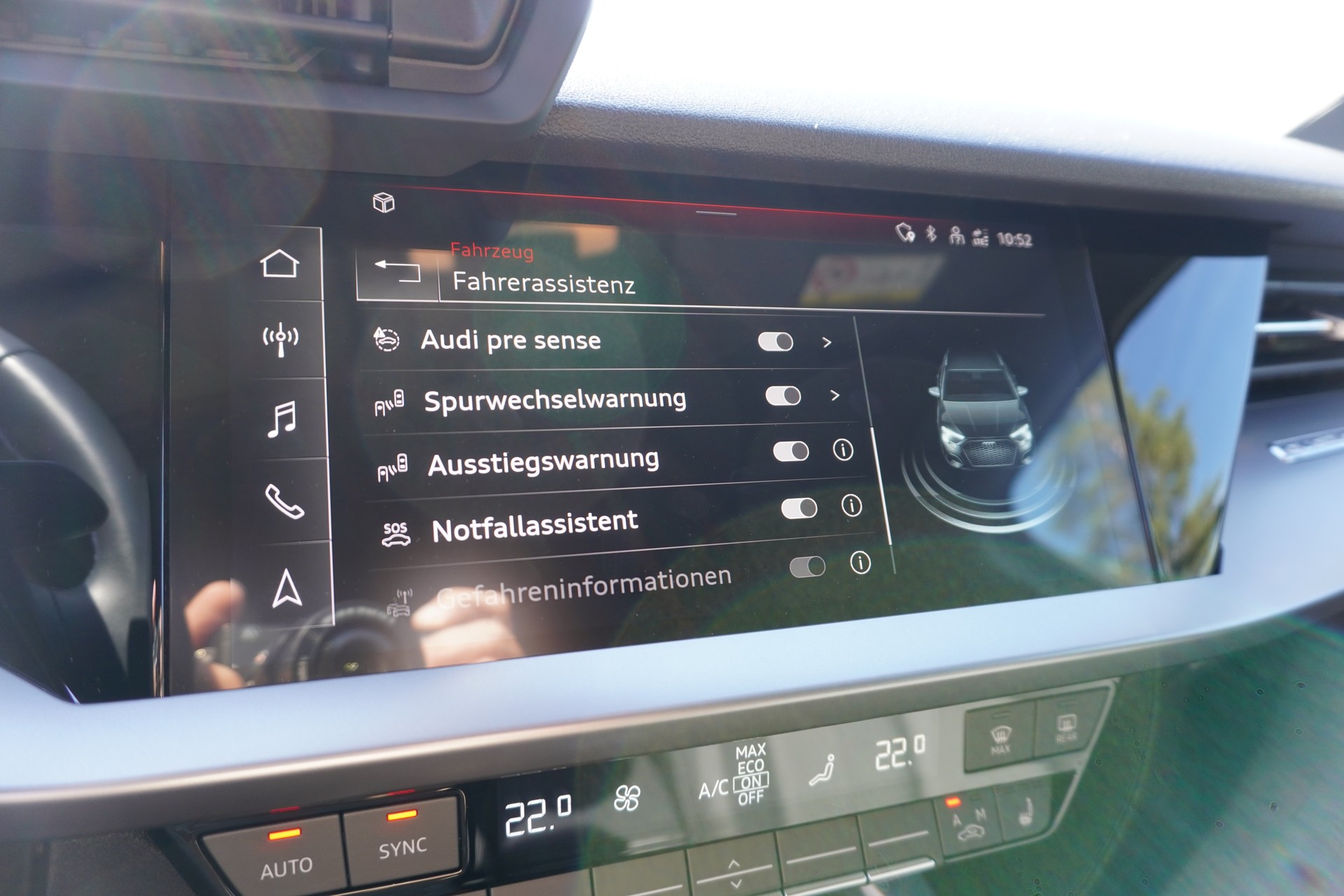 AUDI A3 Sportback 40 TFSI S line quattro S-tronic-image-28
