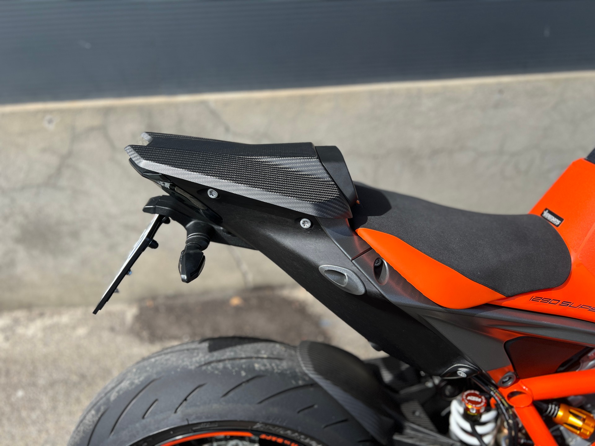 KTM 1290 Super Duke R-image-7