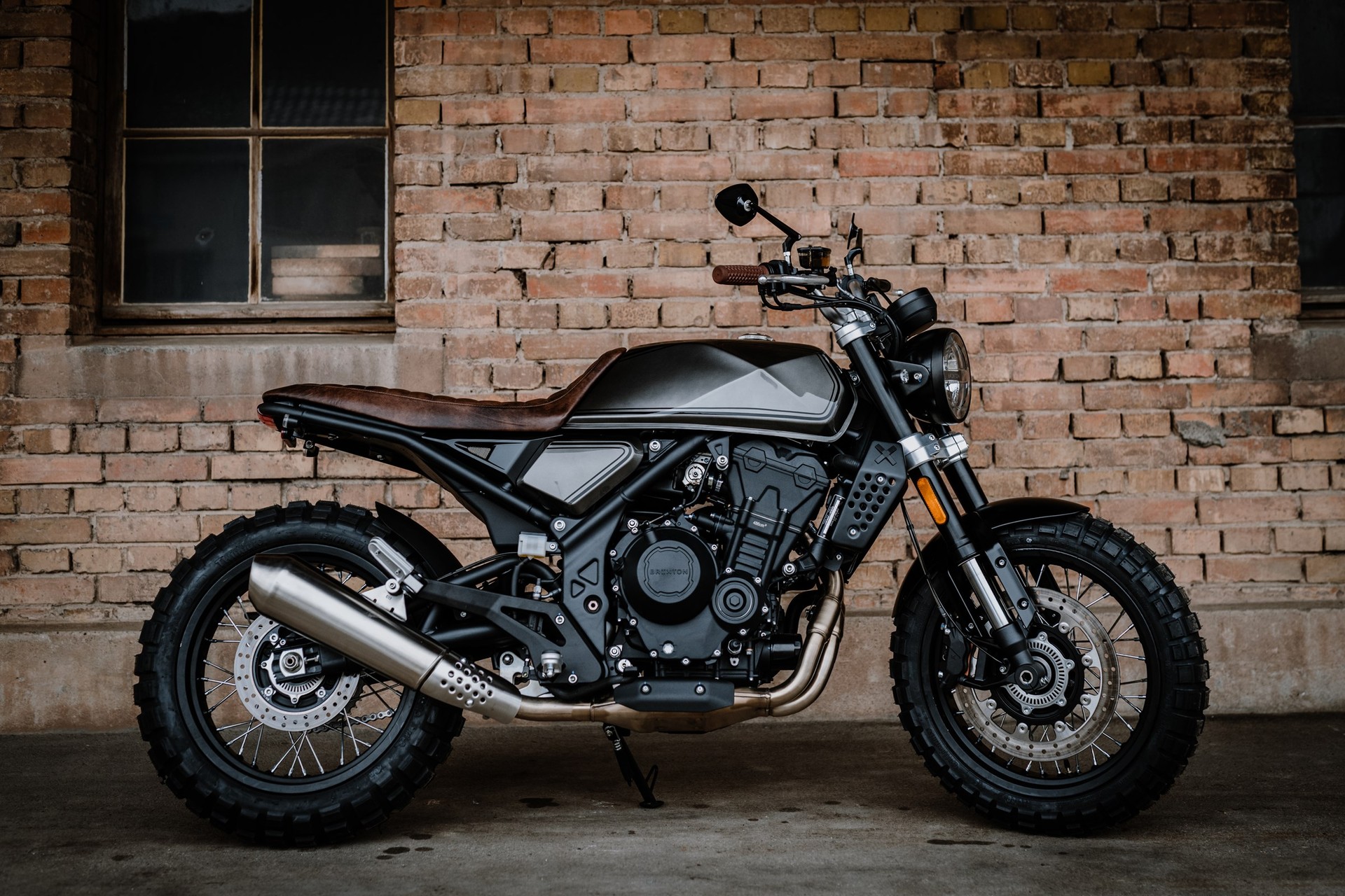 BRIXTON CROSSFIRE 500 PANTHER EDITION - GRATIS LIEFERUNG