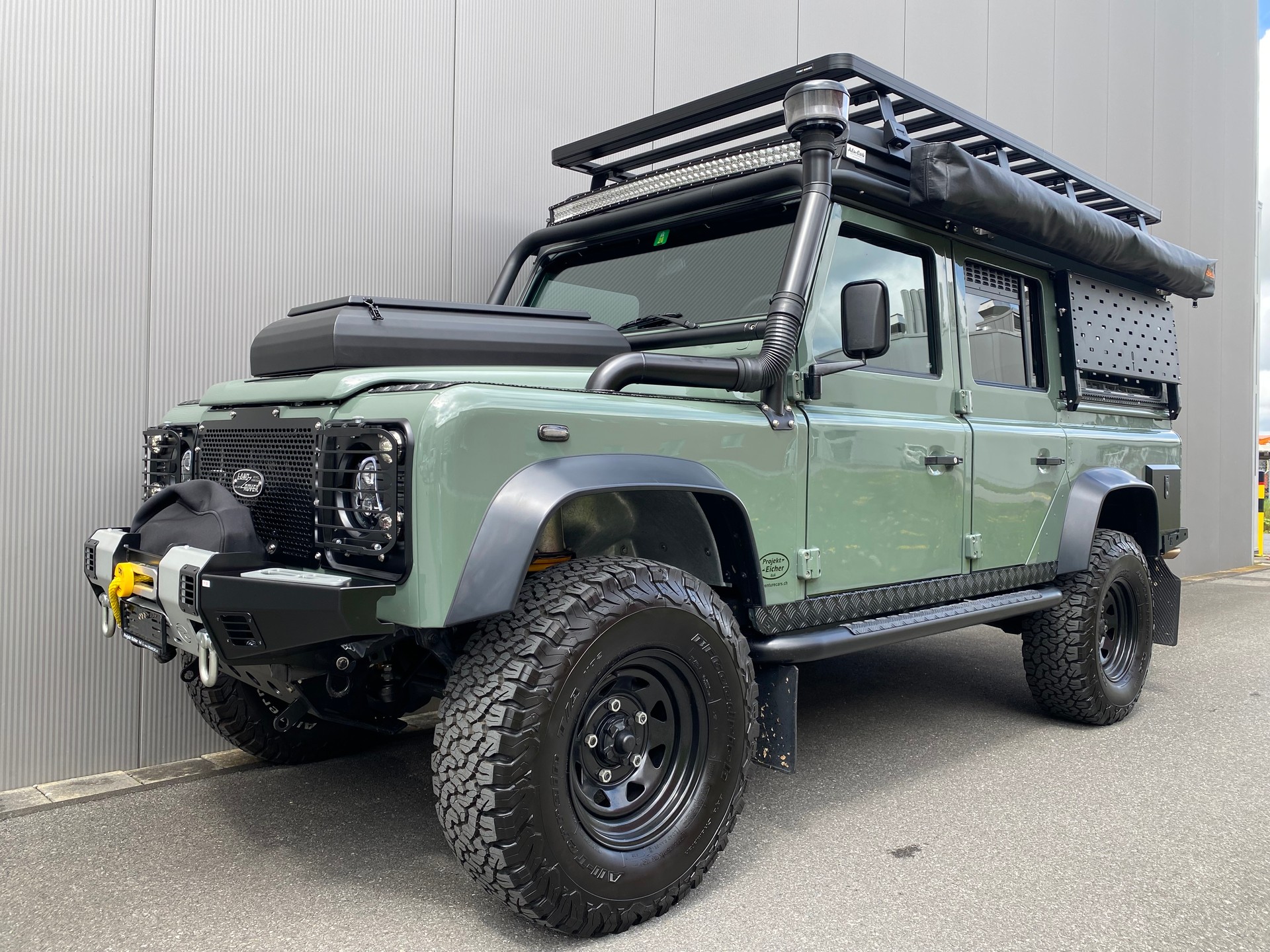LAND ROVER Defender 110 300TDi Weltreisefahrzeug
