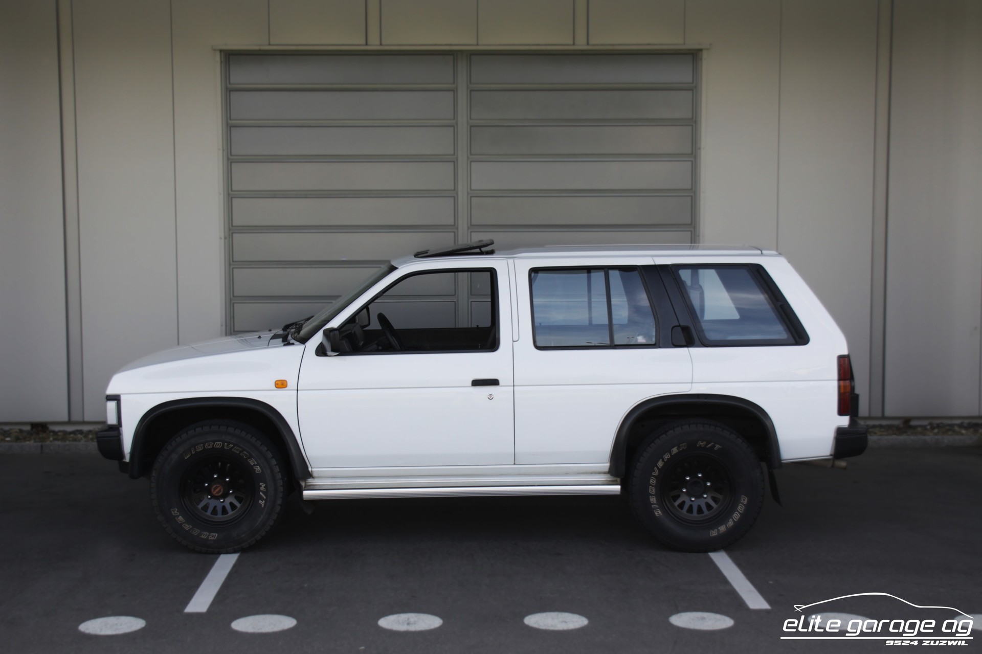 NISSAN Terrano 3.0 V6-image-1
