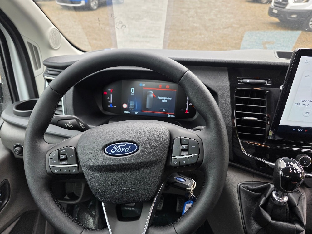 FORD Transit 350 L2 Trend 2.0 TDCi 165 RWD-image-7