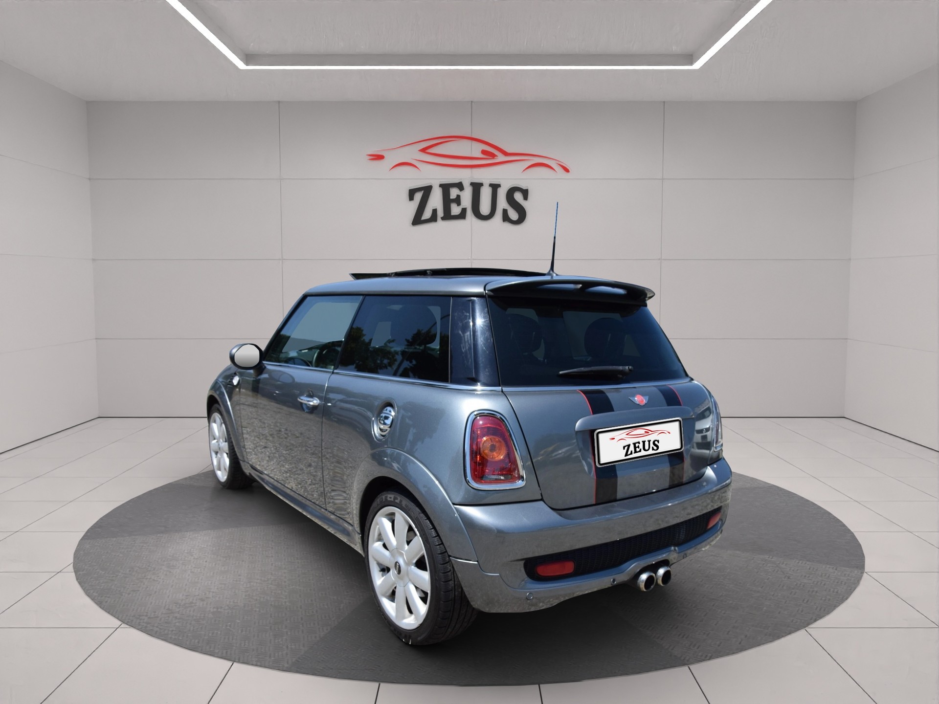 MINI Cooper S Steptronic-showroom-element-3
