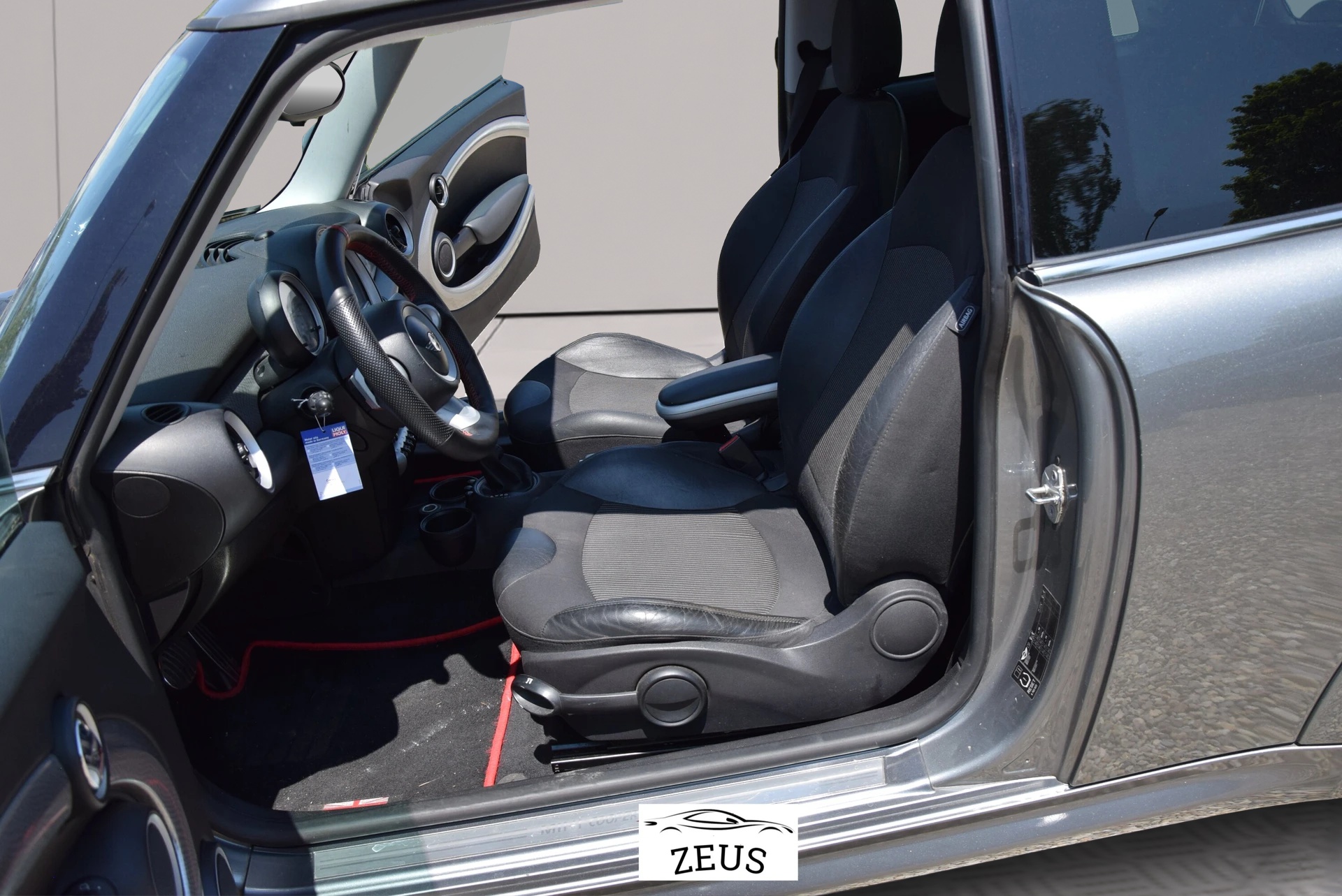MINI Cooper S Steptronic-image-7