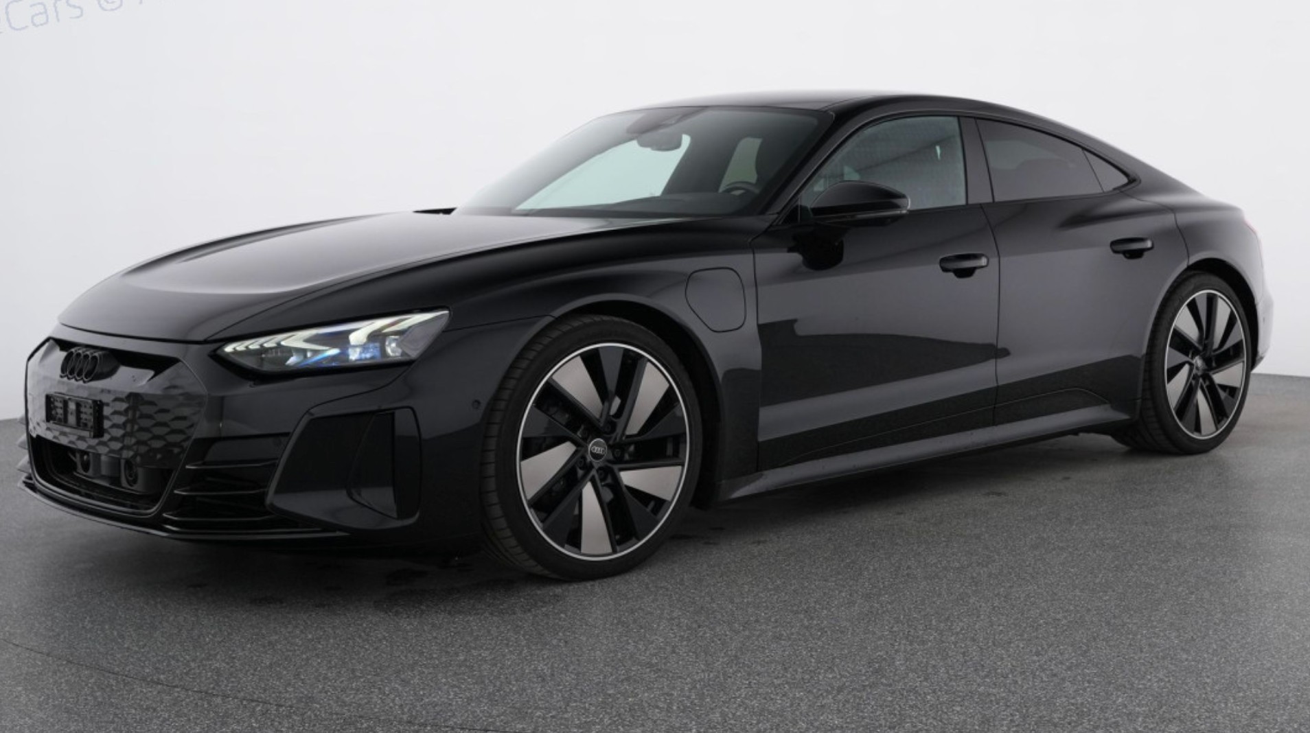 AUDI e-tron GT quattro