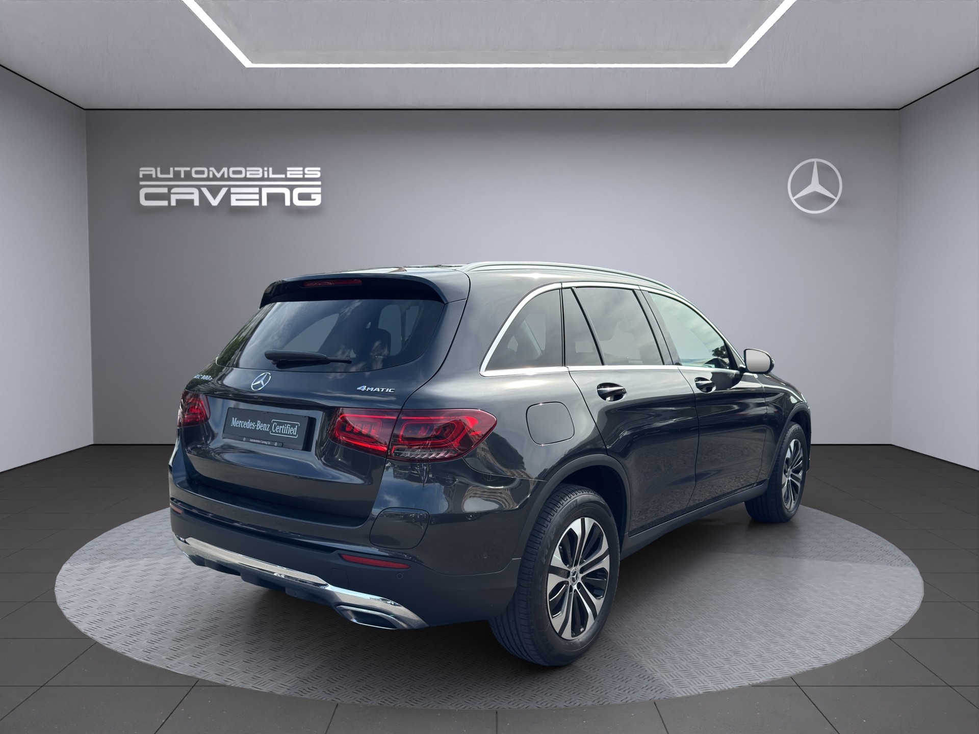 MERCEDES-BENZ GLC 300 e 4Matic 9G-Tronic-image-4