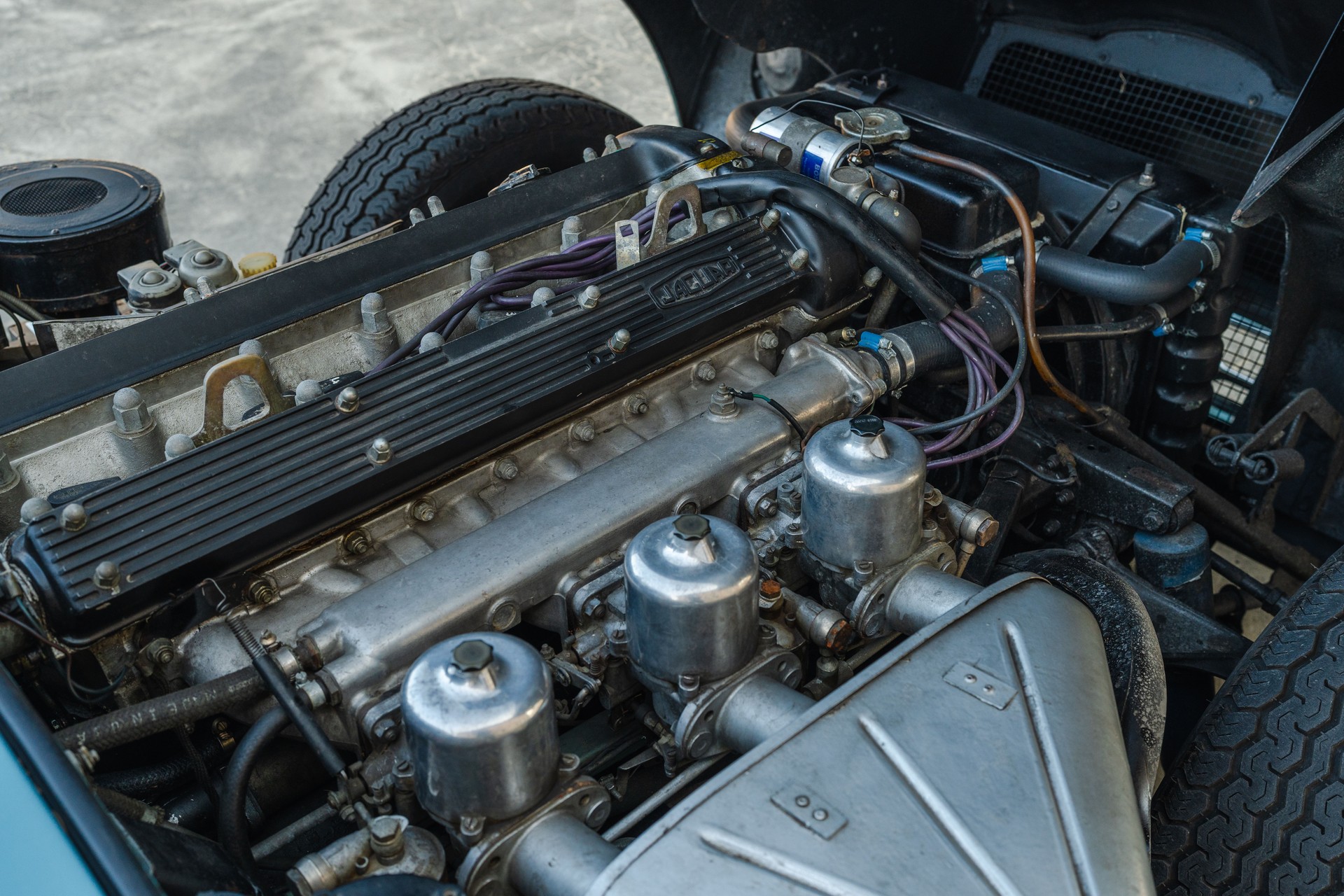 JAGUAR 4.2 LT E-image-14