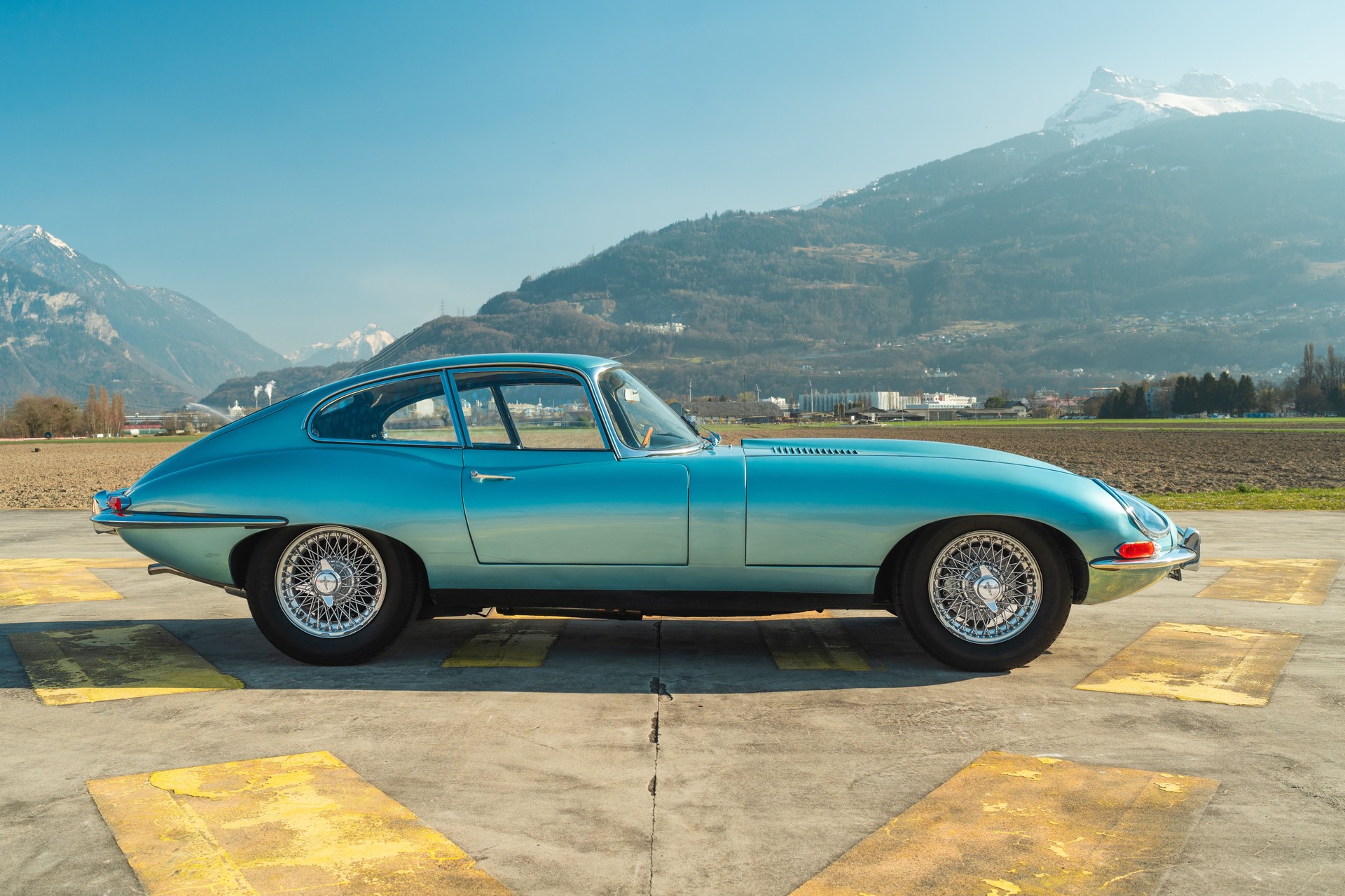 JAGUAR 4.2 LT E-image-3