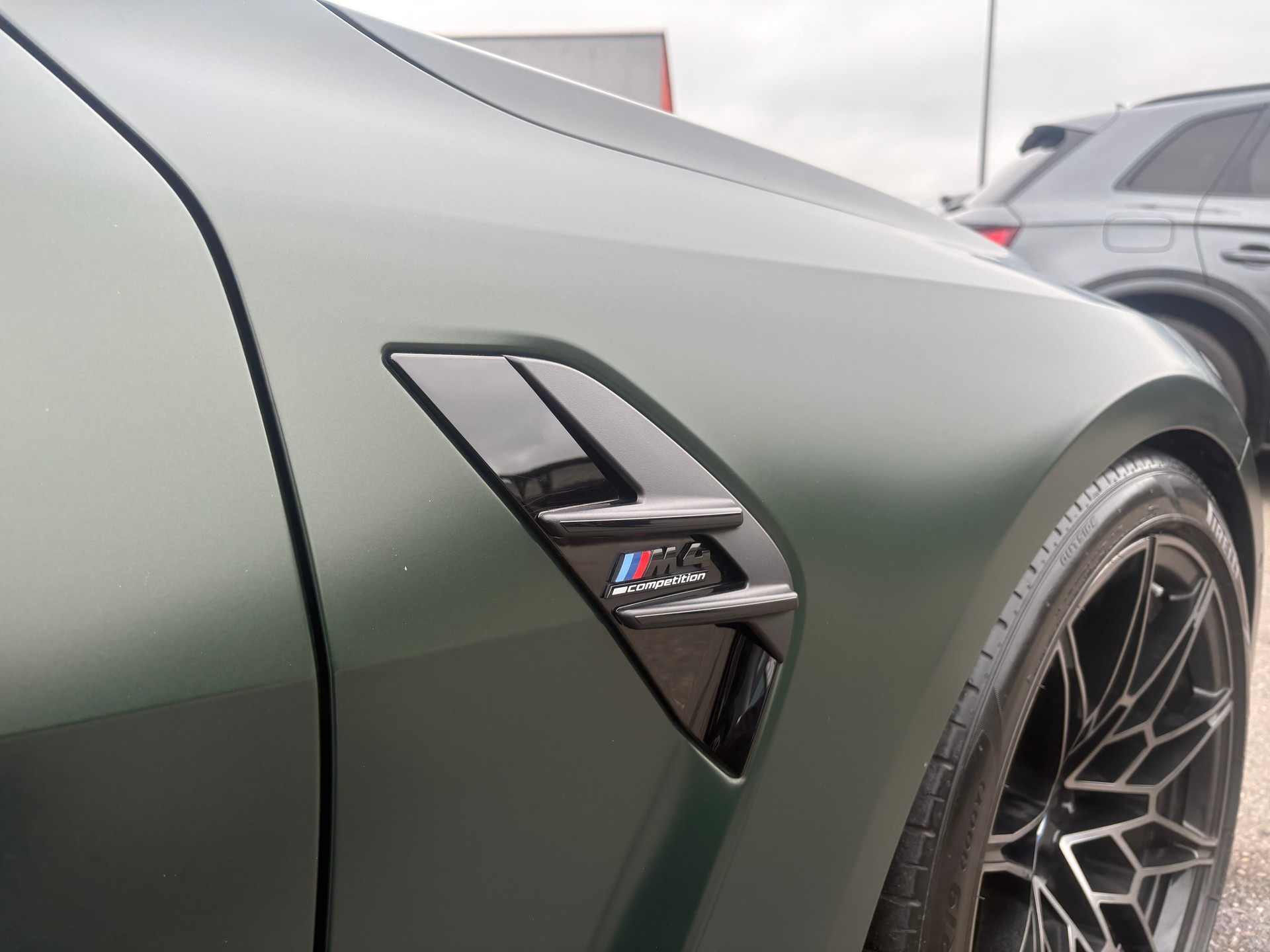 BMW M4 Coupé Competition M xDrive-image-7