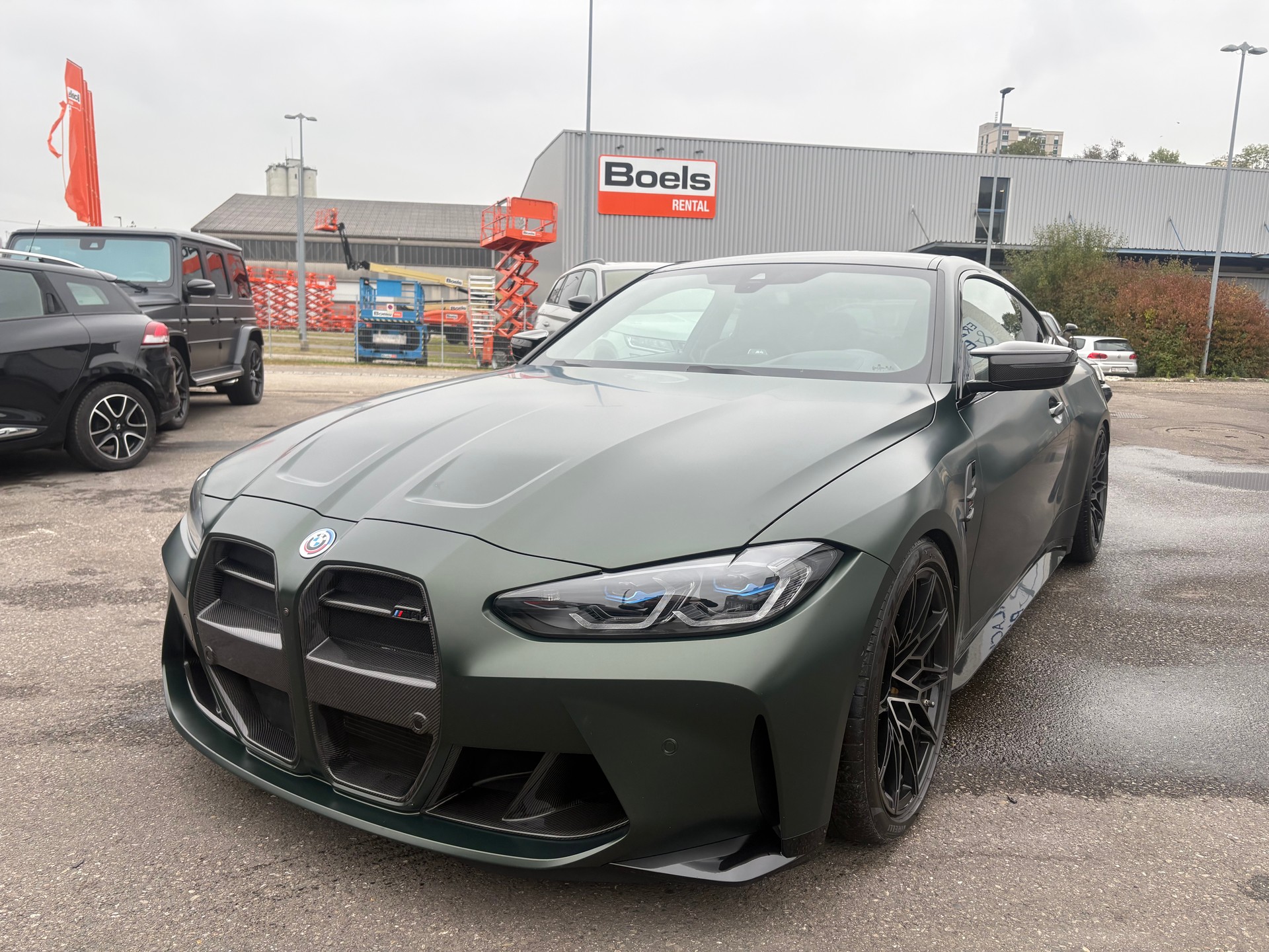 BMW M4 Coupé Competition M xDrive-showroom-element-1