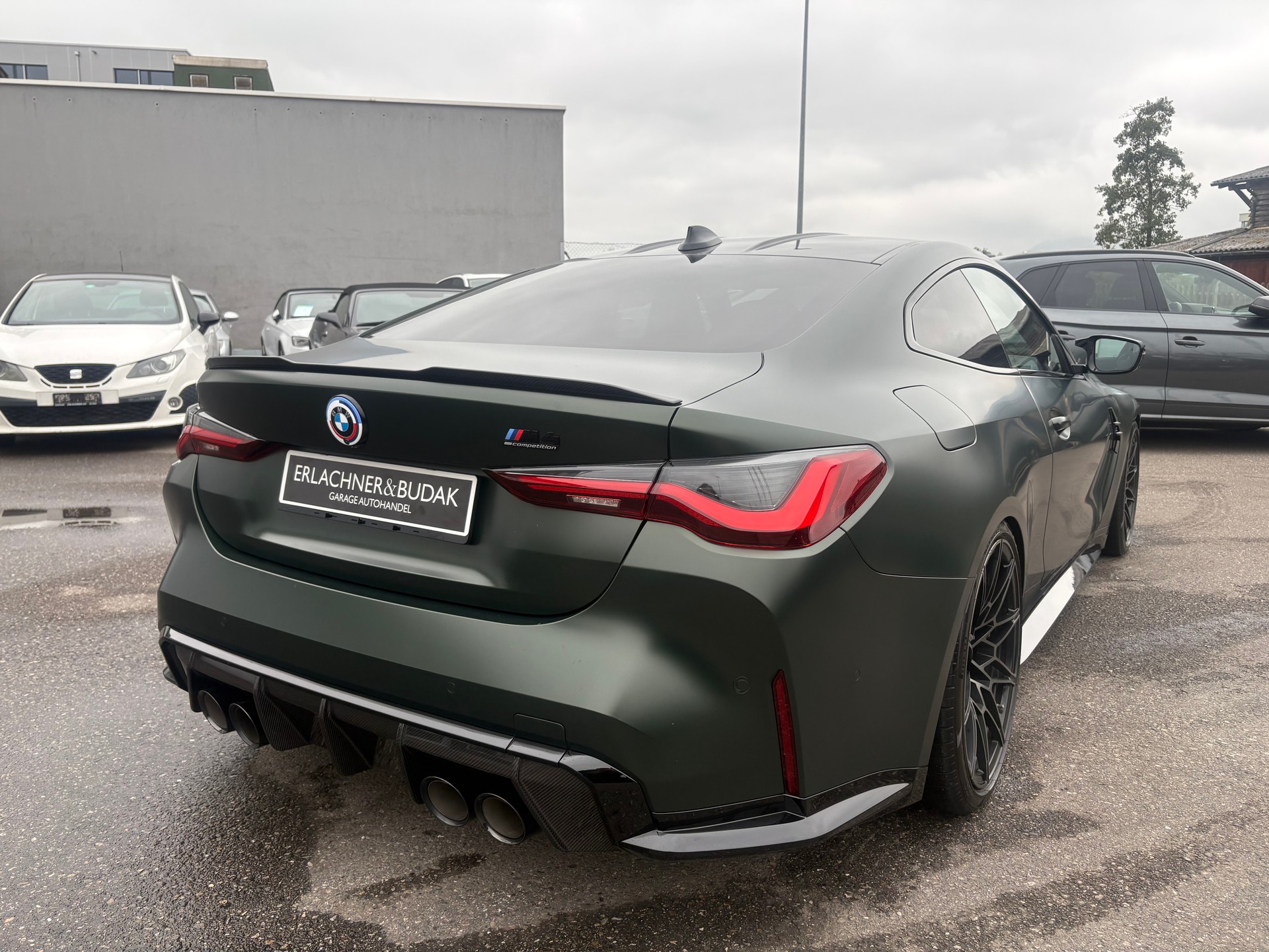 BMW M4 Coupé Competition M xDrive-showroom-element-3