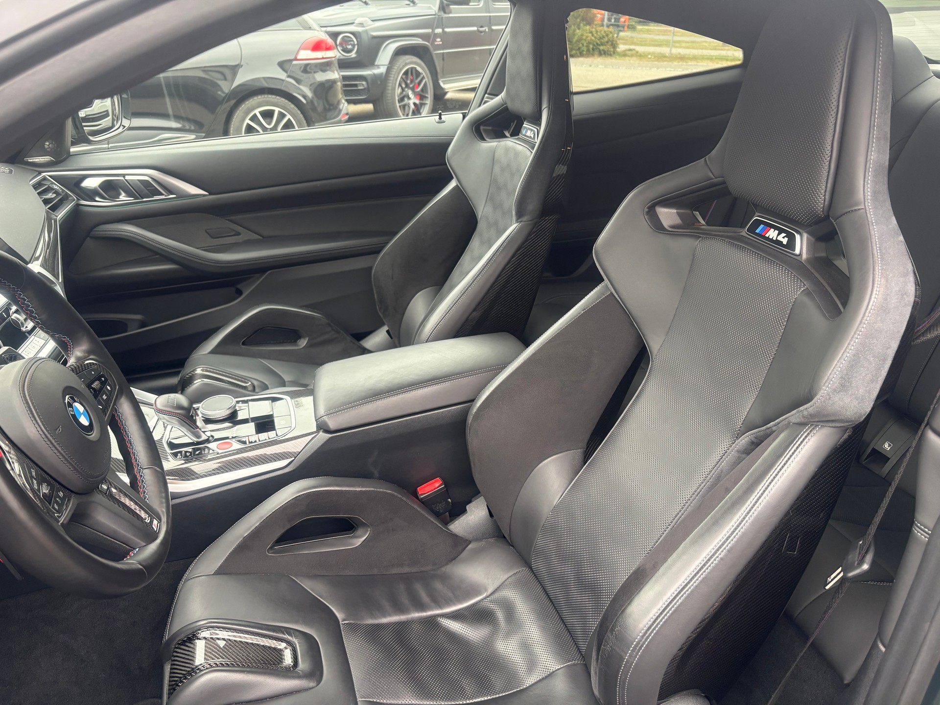BMW M4 Coupé Competition M xDrive-image-12