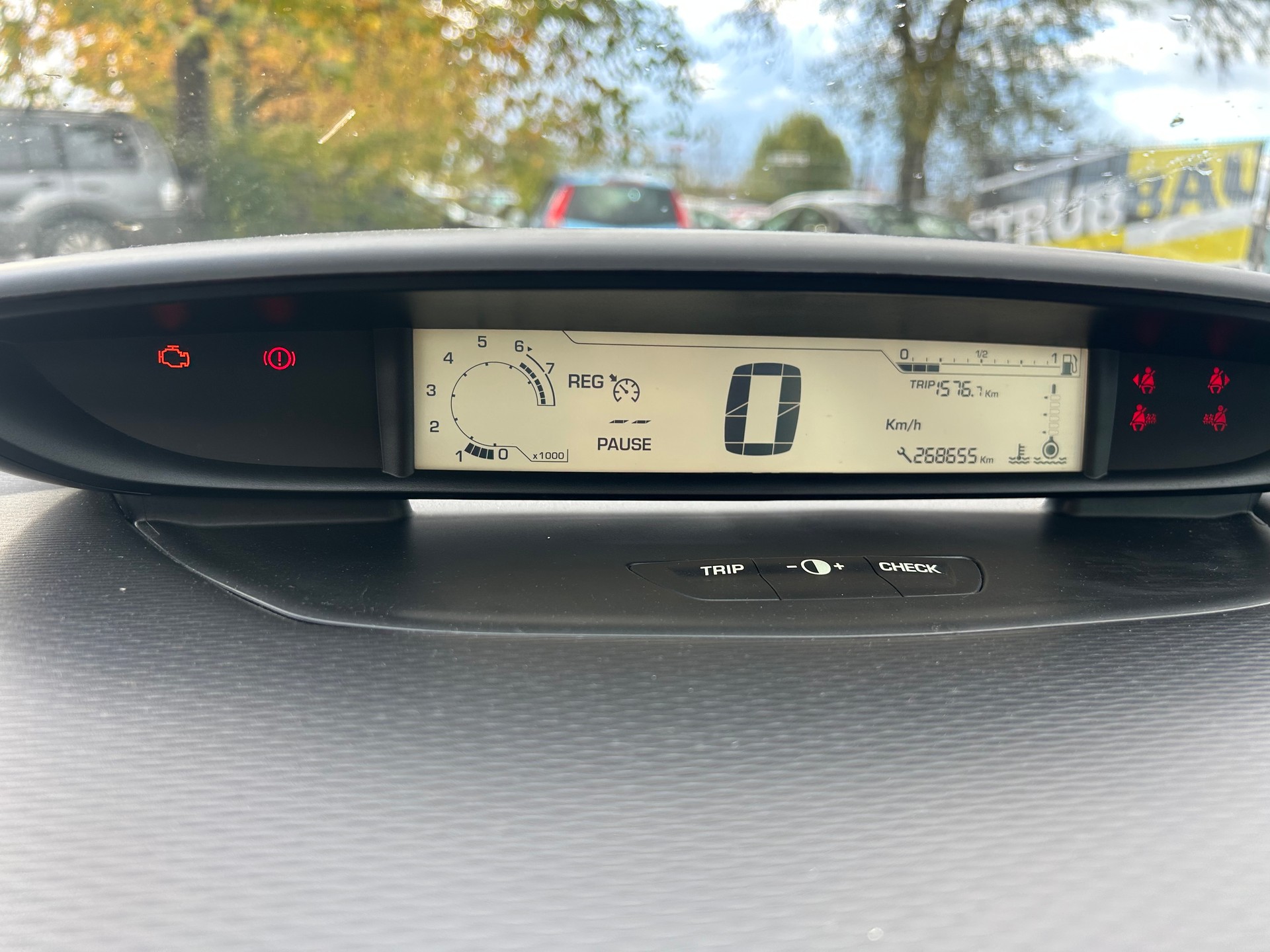 CITROEN C4 Berline 1.6i 16V VTR (Pack)-image-11