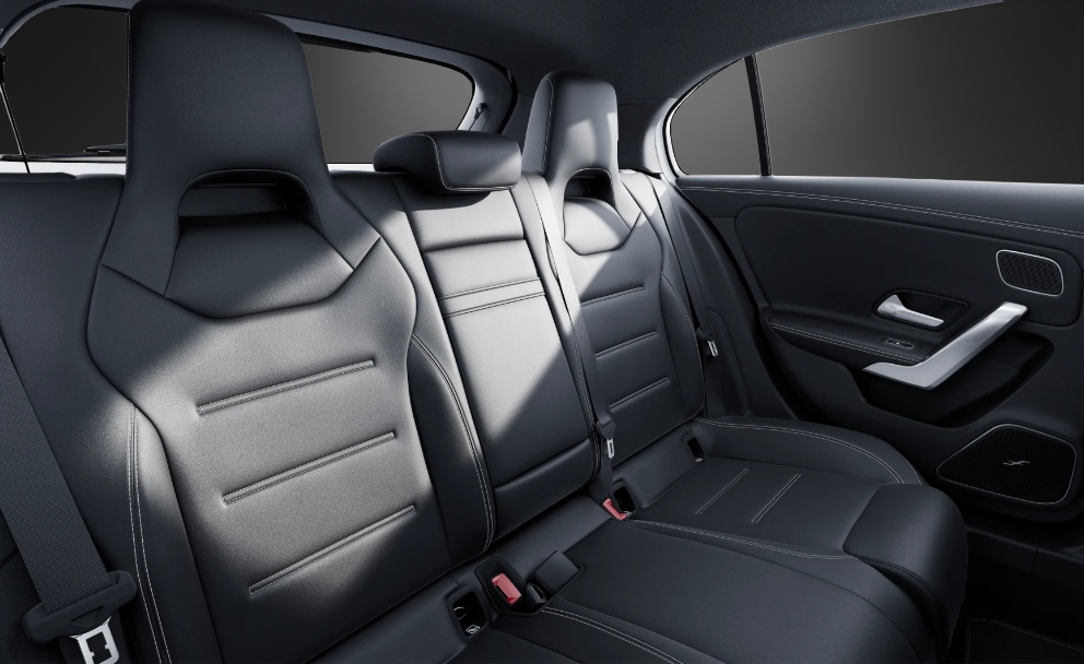 MERCEDES-BENZ A 250 4Matic 8G-DCT-image-7