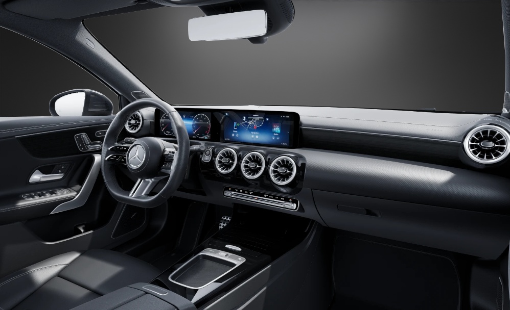 MERCEDES-BENZ A 250 4Matic 8G-DCT-image-8