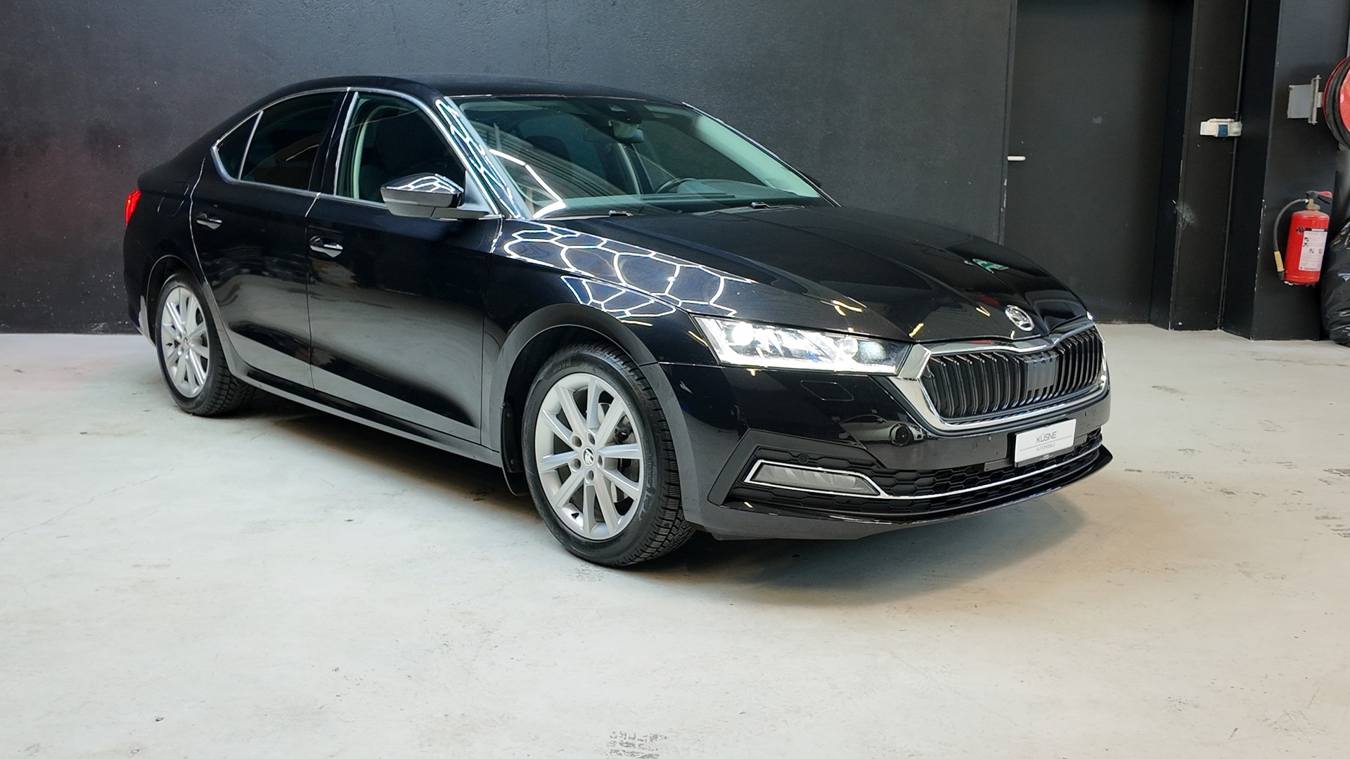 SKODA Octavia Combi 1.5 TSI mHEV DSG Style-image-7