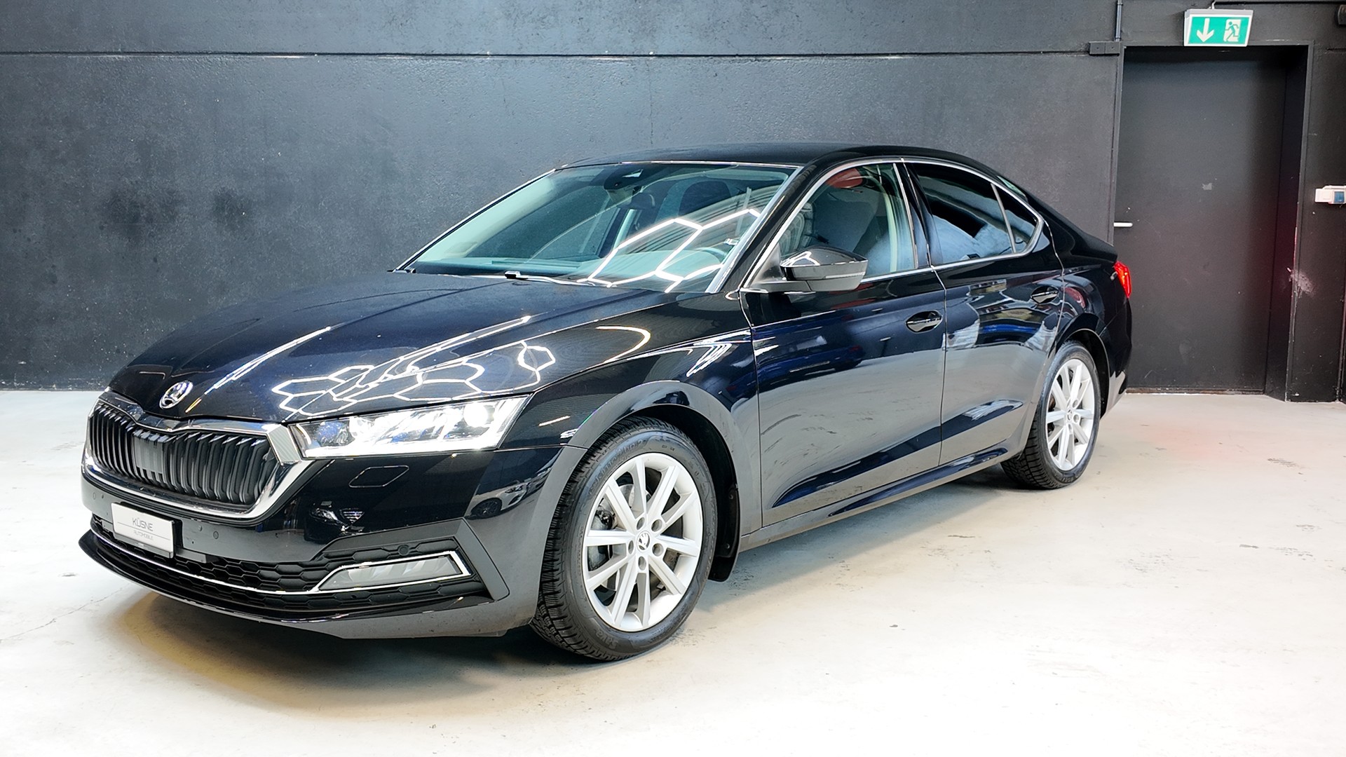 SKODA Octavia Combi 1.5 TSI mHEV DSG Style-showroom-element-1