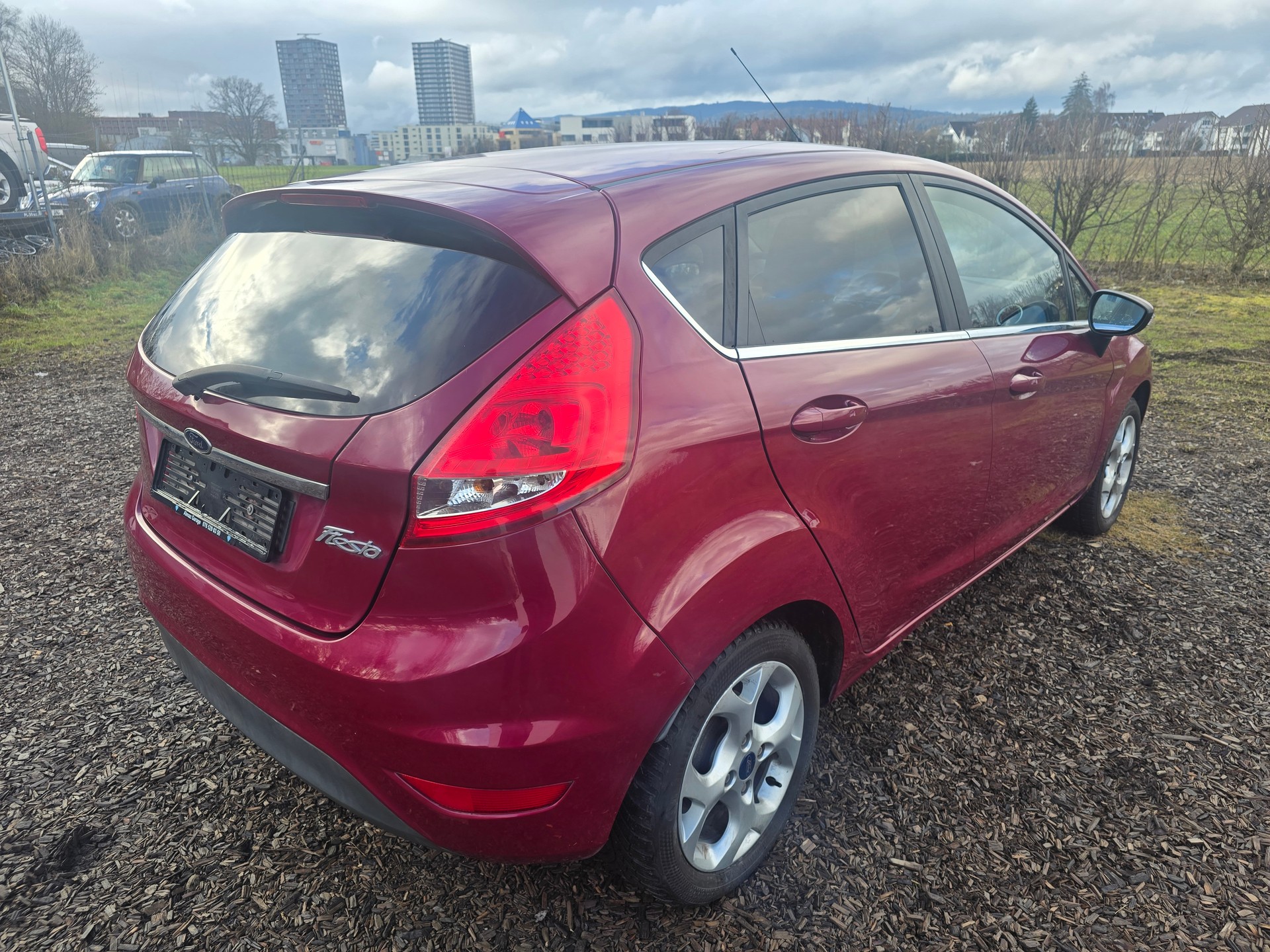 FORD Fiesta 1.4 16V Titanium-image-7