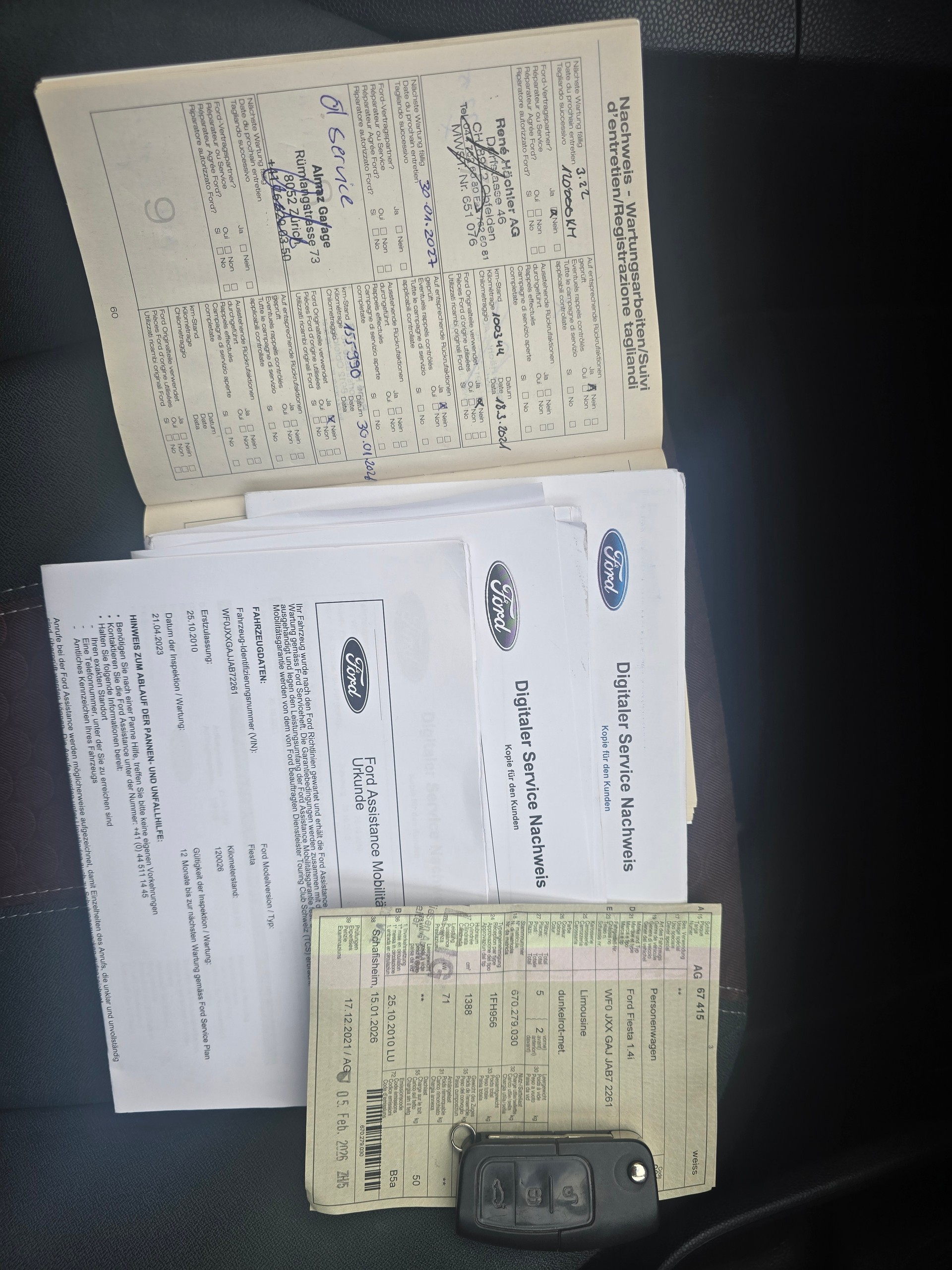 FORD Fiesta 1.4 16V Titanium-image-14