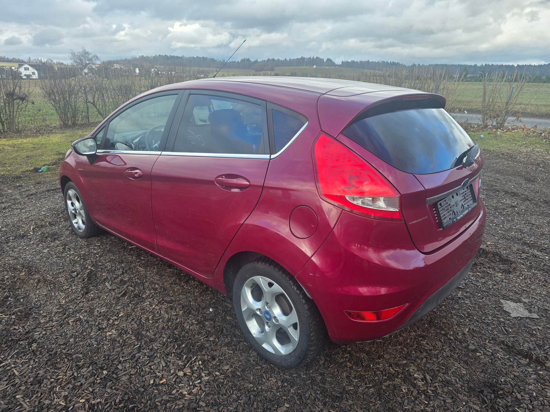 FORD Fiesta 1.4 16V Titanium-image-6