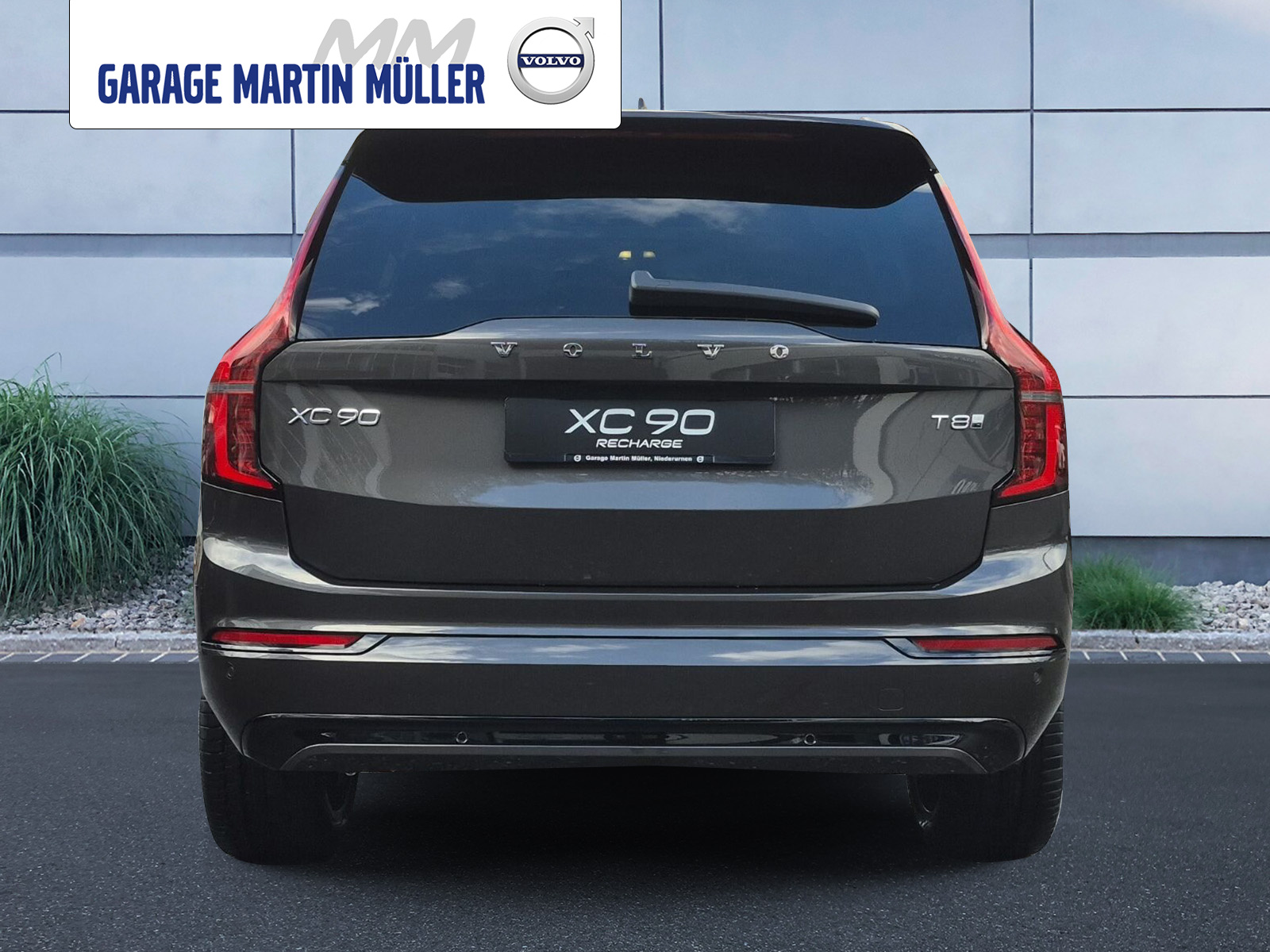 VOLVO XC90 2.0 T8 TE Ultra Dark eAWD-showroom-element-3