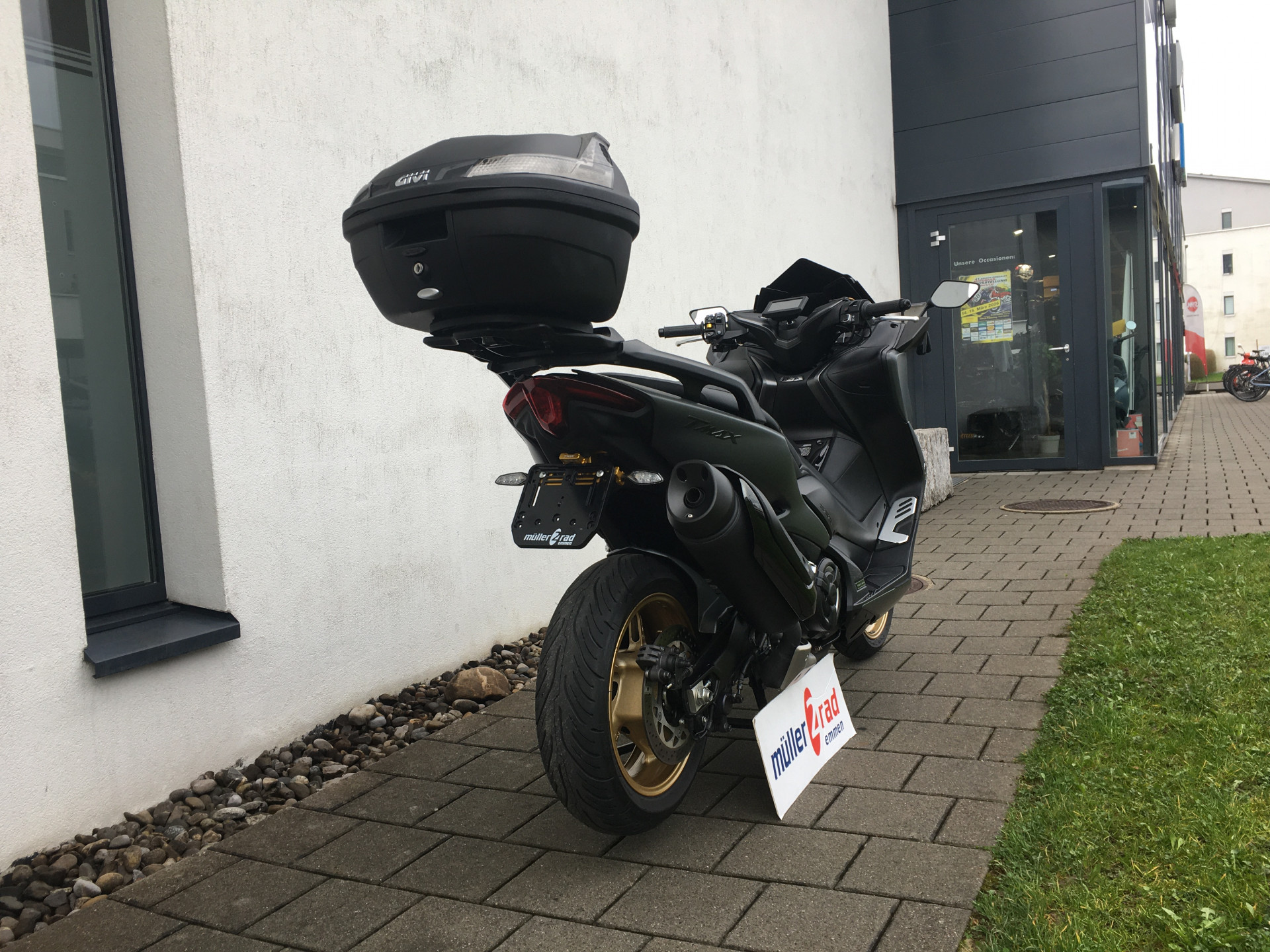YAMAHA TMax 560 Tech Max-image-2