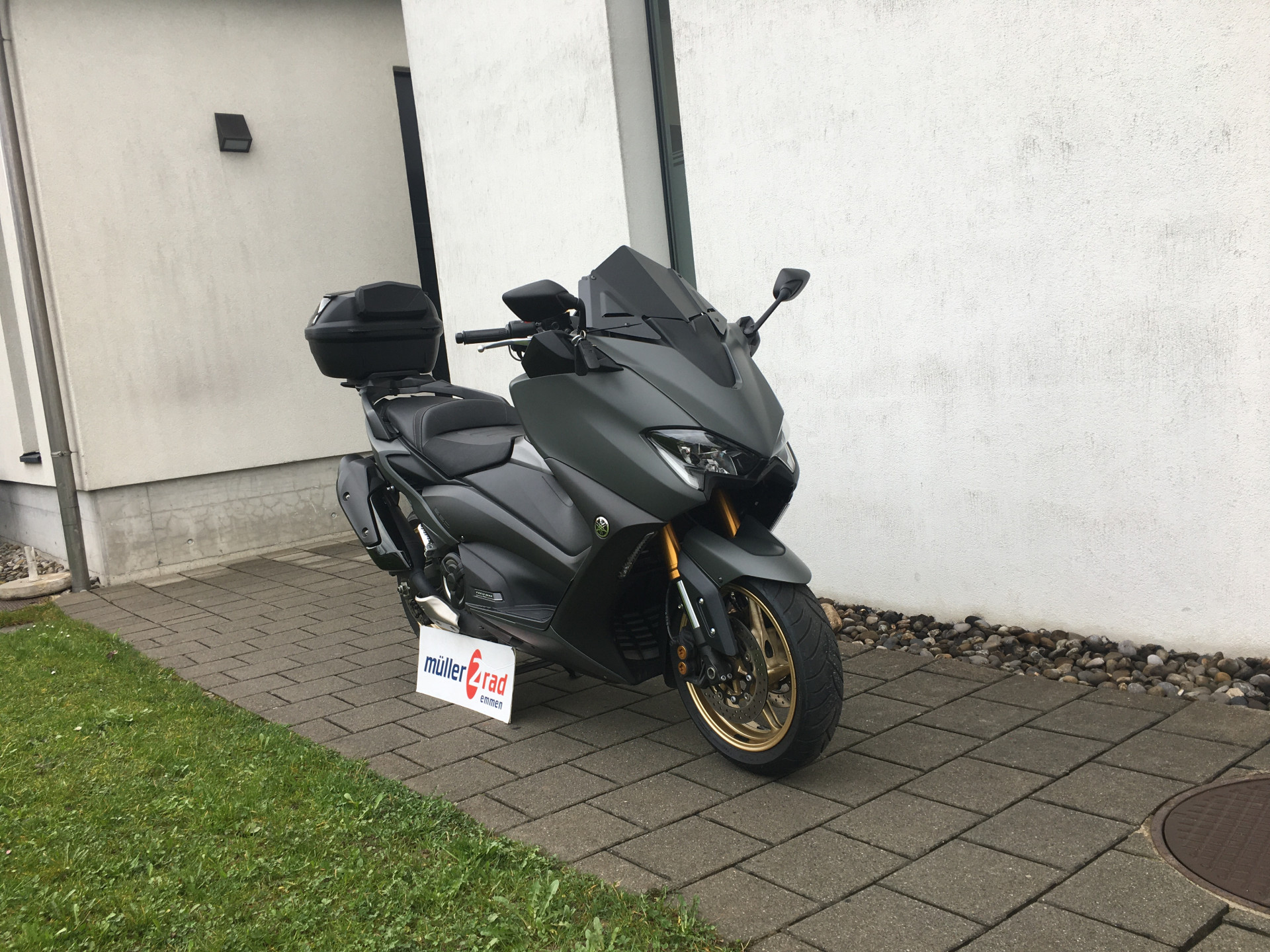 YAMAHA TMax 560 Tech Max-image-1