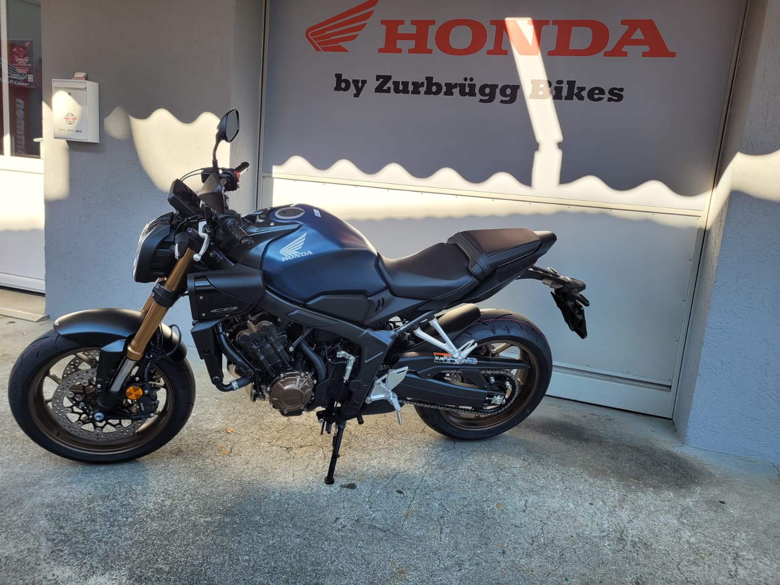 HONDA CB 650 R