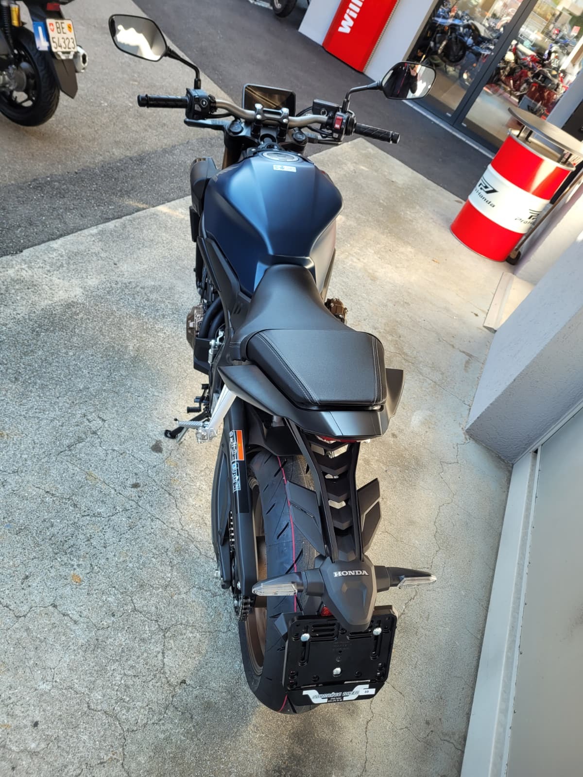 HONDA CB 650 R-image-9