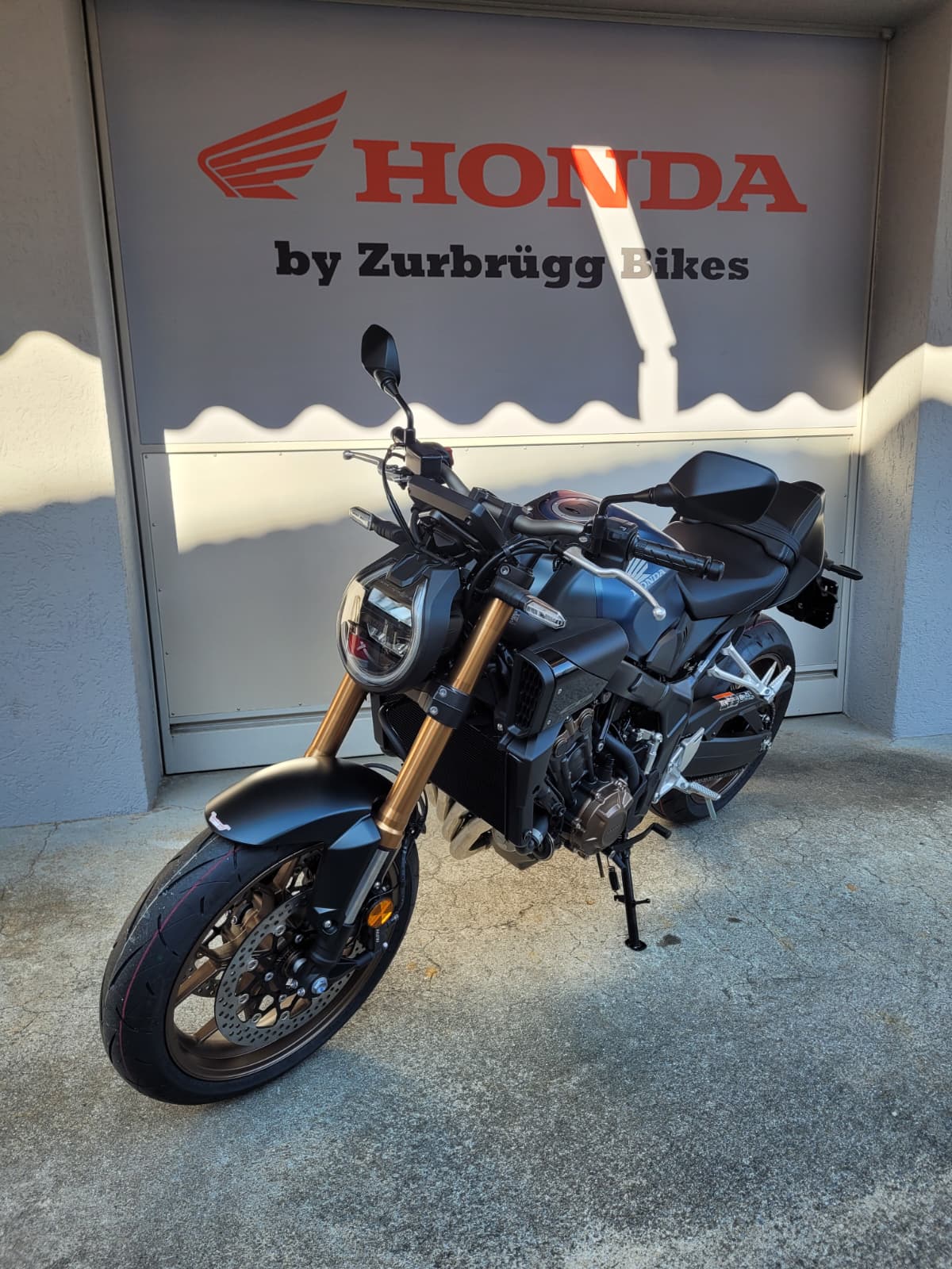 HONDA CB 650 R-image-7