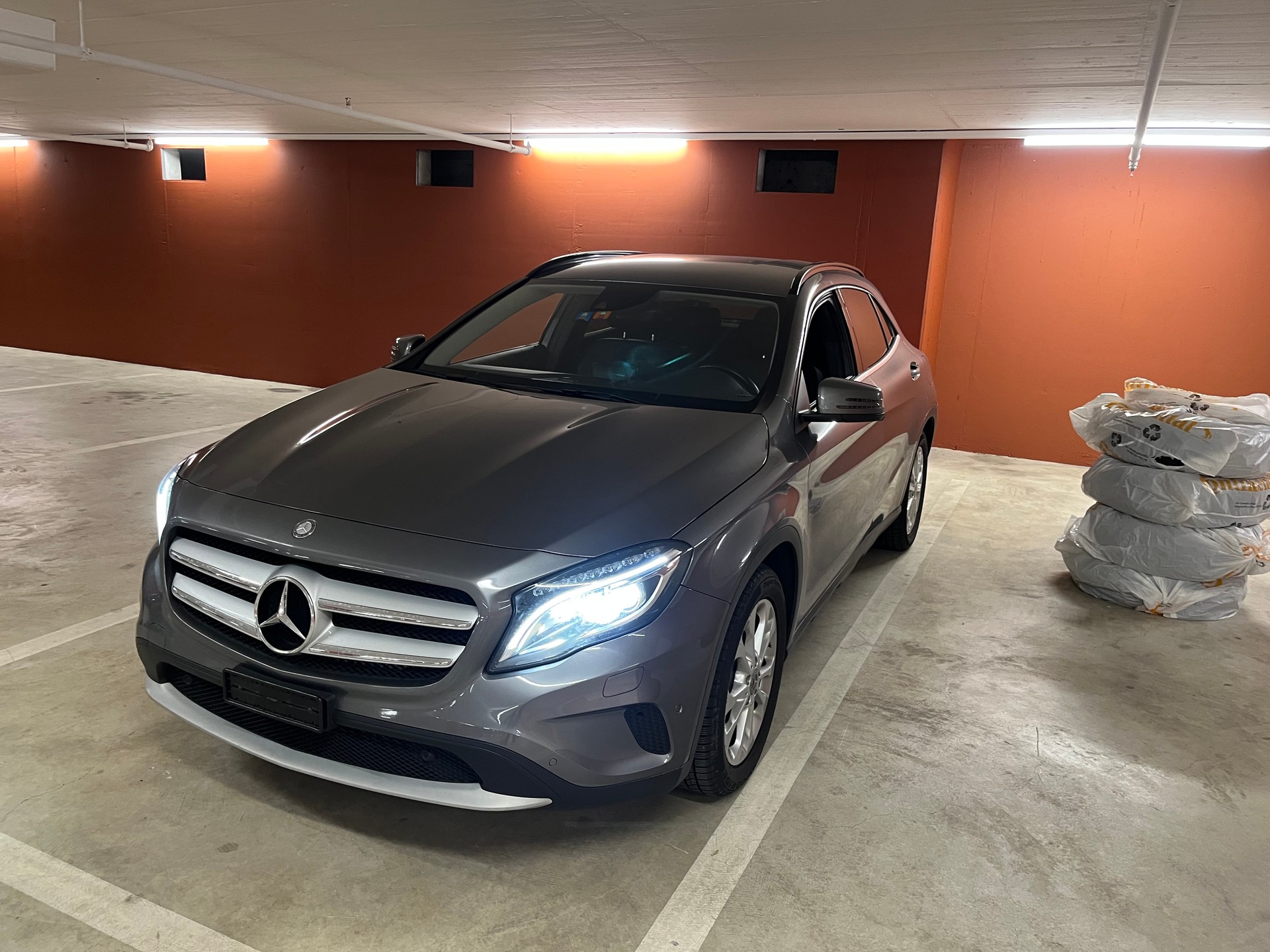 MERCEDES-BENZ GLA 220 CDI Urban 7G-DCT