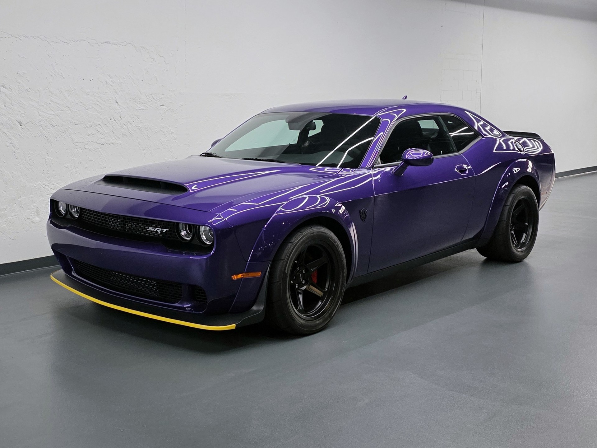 DODGE Challenger SRT Demon-image-5