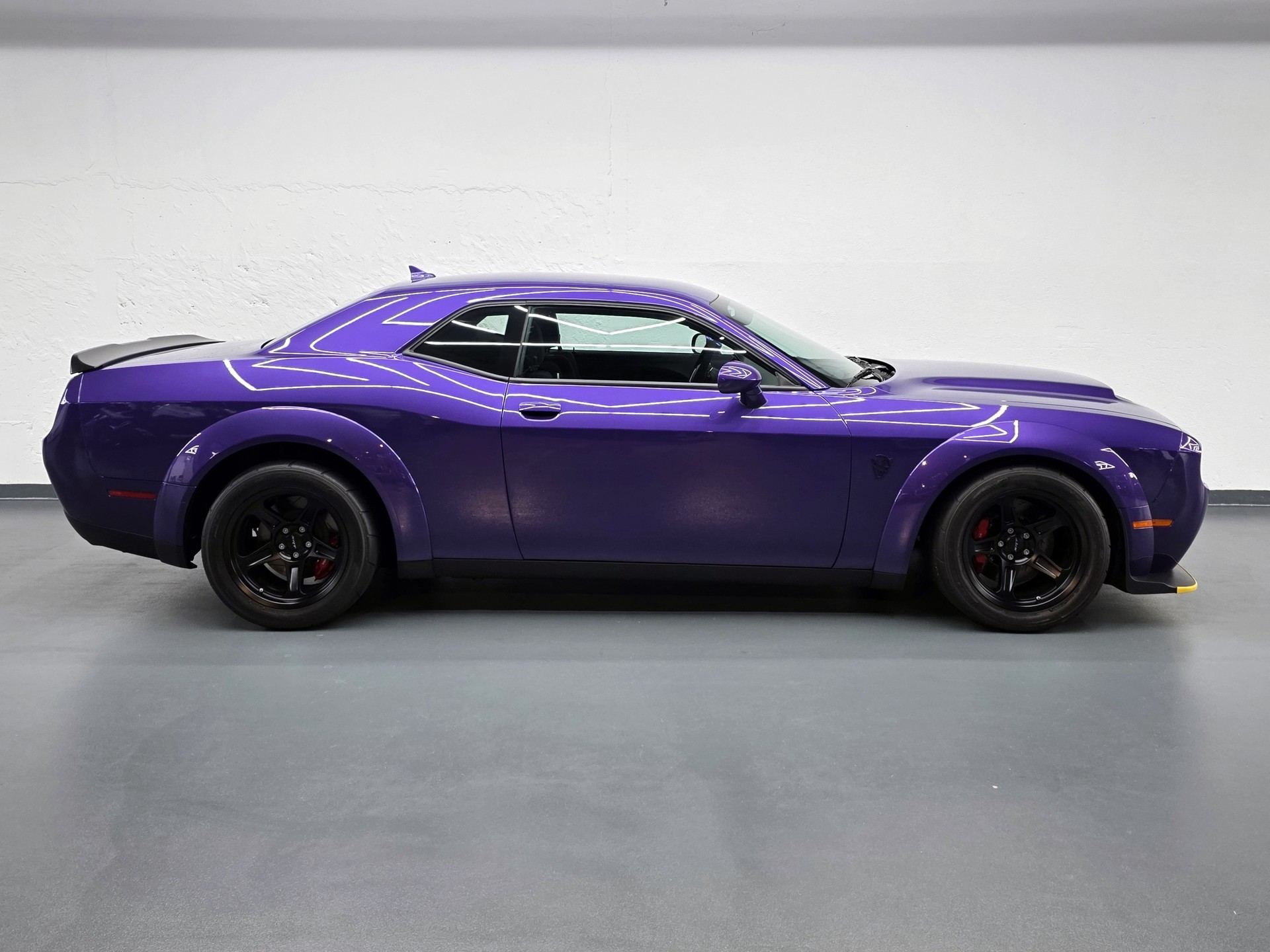 DODGE Challenger SRT Demon
