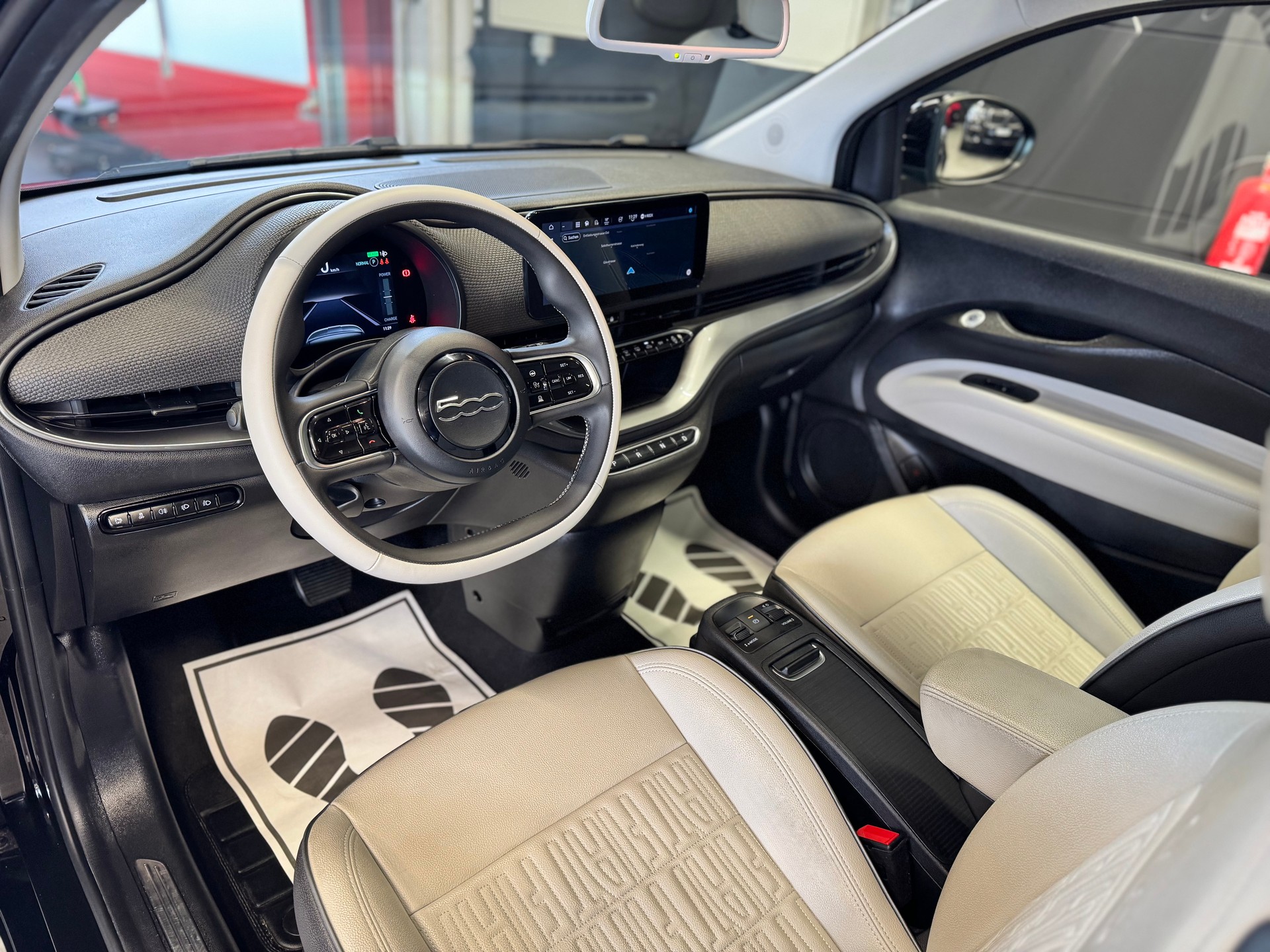 FIAT 500 electric 87 kW La Prima-image-13