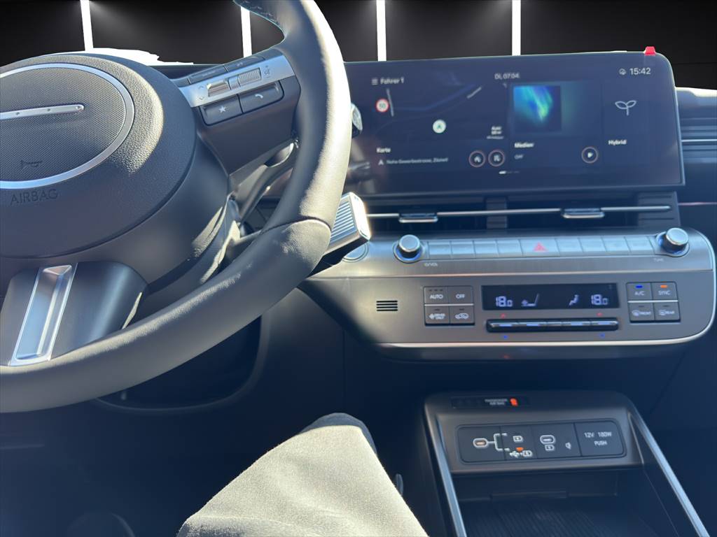 HYUNDAI Kona 1.6 HEV Amplia-image-12