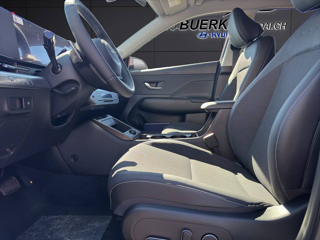 HYUNDAI Kona 1.6 HEV Amplia-image-8