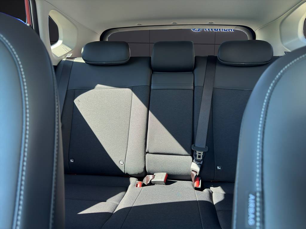 HYUNDAI Kona 1.6 HEV Amplia-image-11