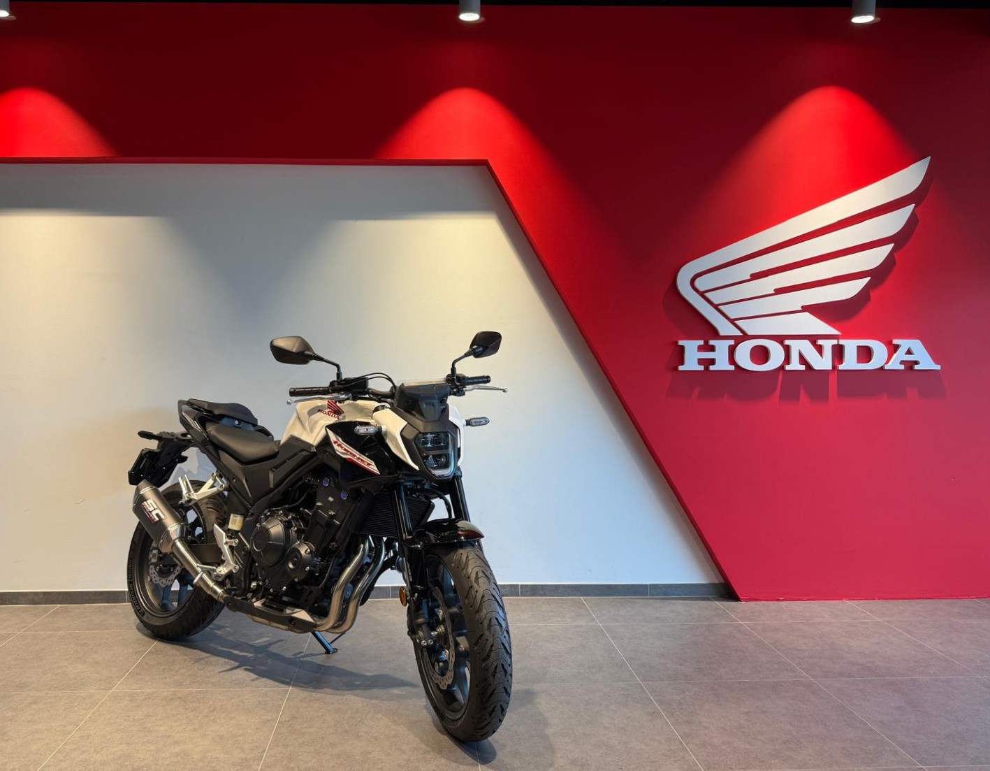 HONDA CB 500 Hornet-image-0