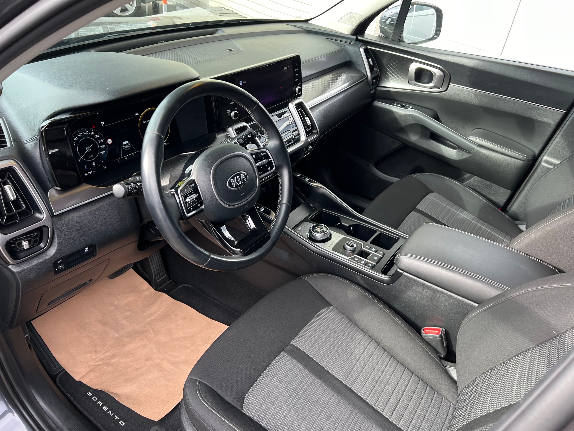 KIA Sorento 2.2 CRDI 4x4 *** 7 Plätzer * Navi * Rückfahrkamera * Assistenten * 8 fachbereift * ab MFK * 7 Jahre Werksgarantie ***-image-11