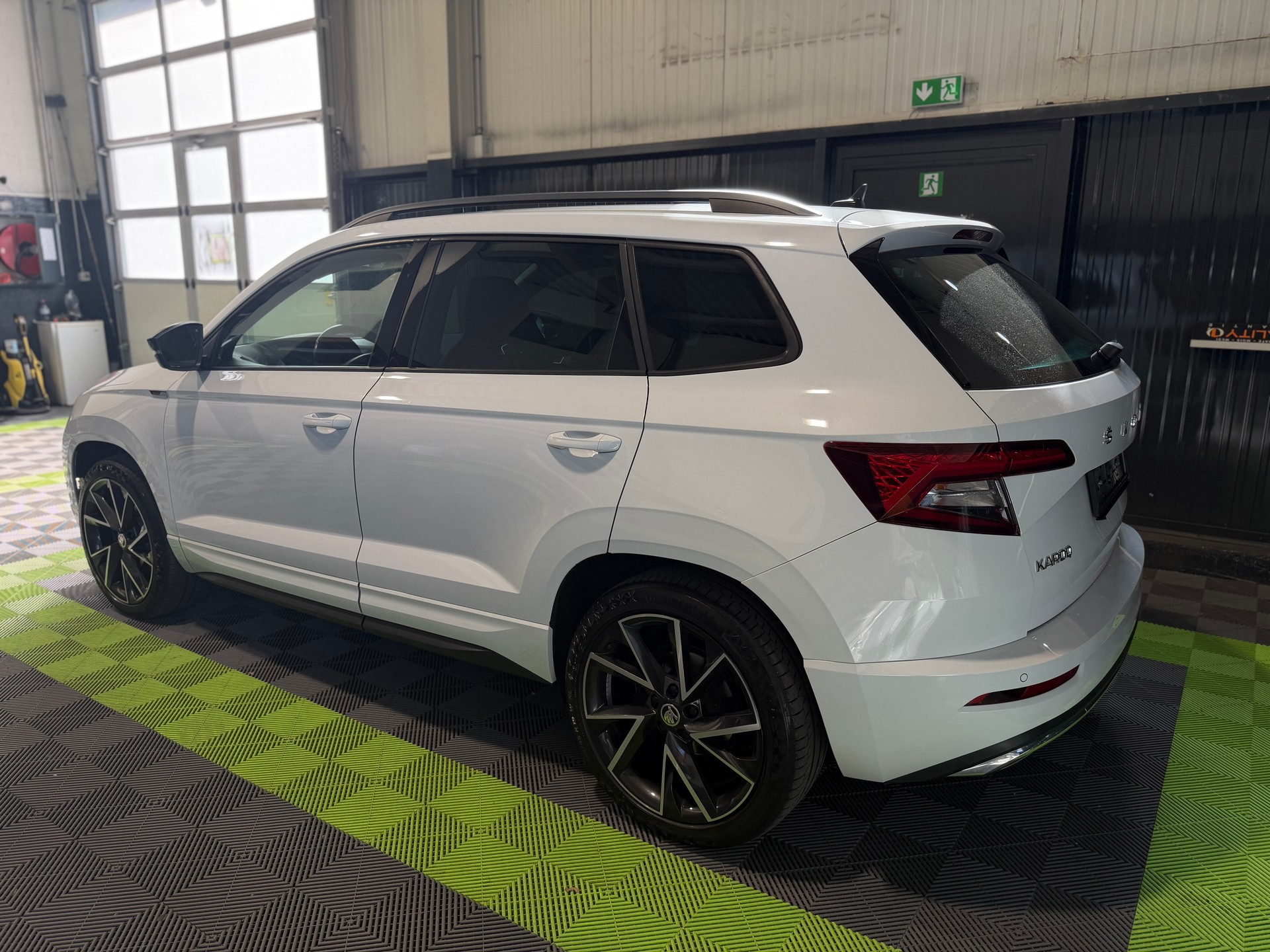 SKODA Karoq 2.0 TSI SportLine 4x4 DSG-image-7