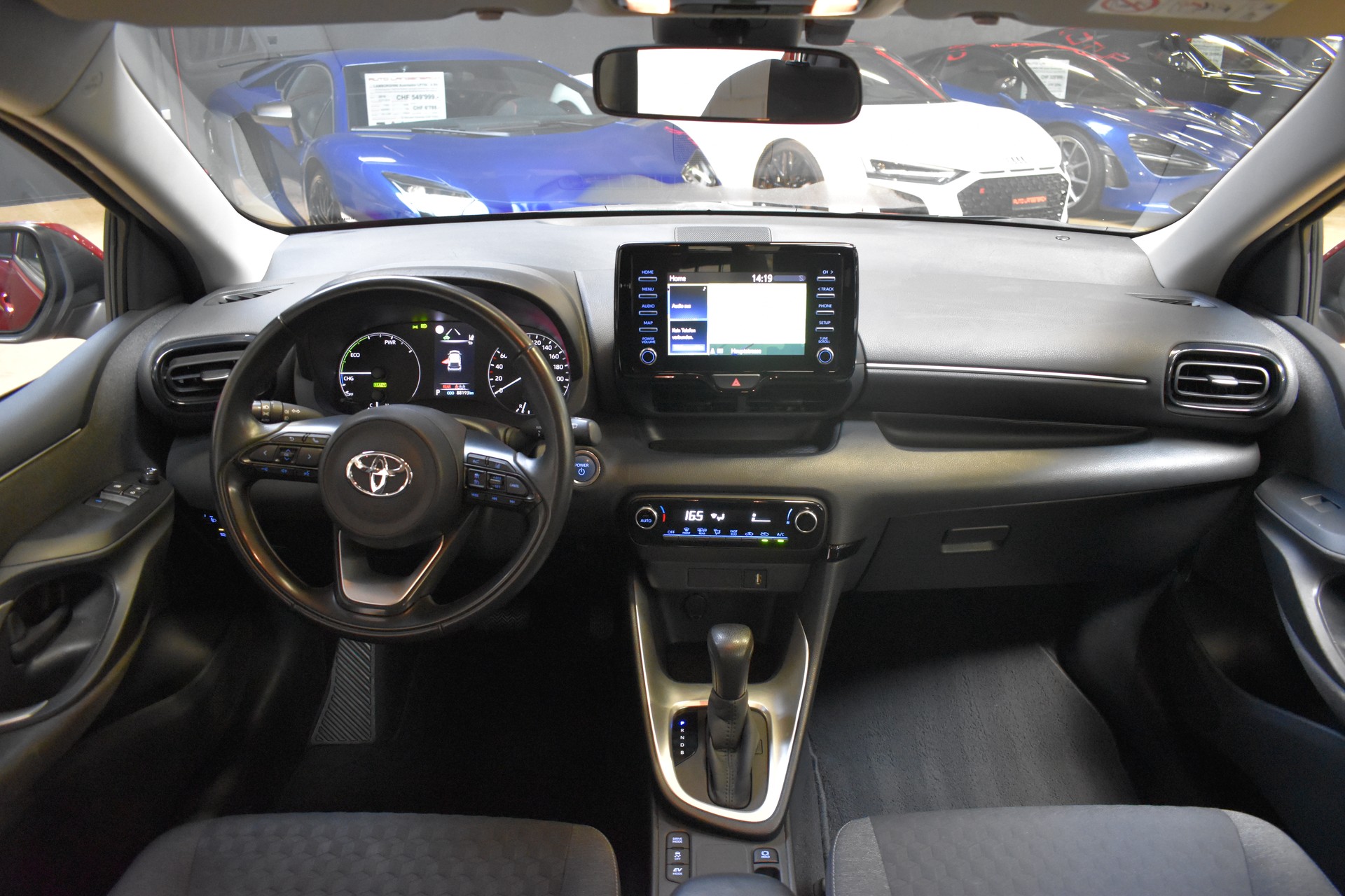 TOYOTA Yaris 1.5 Comfort e-CVT - New Model 2021-image-13