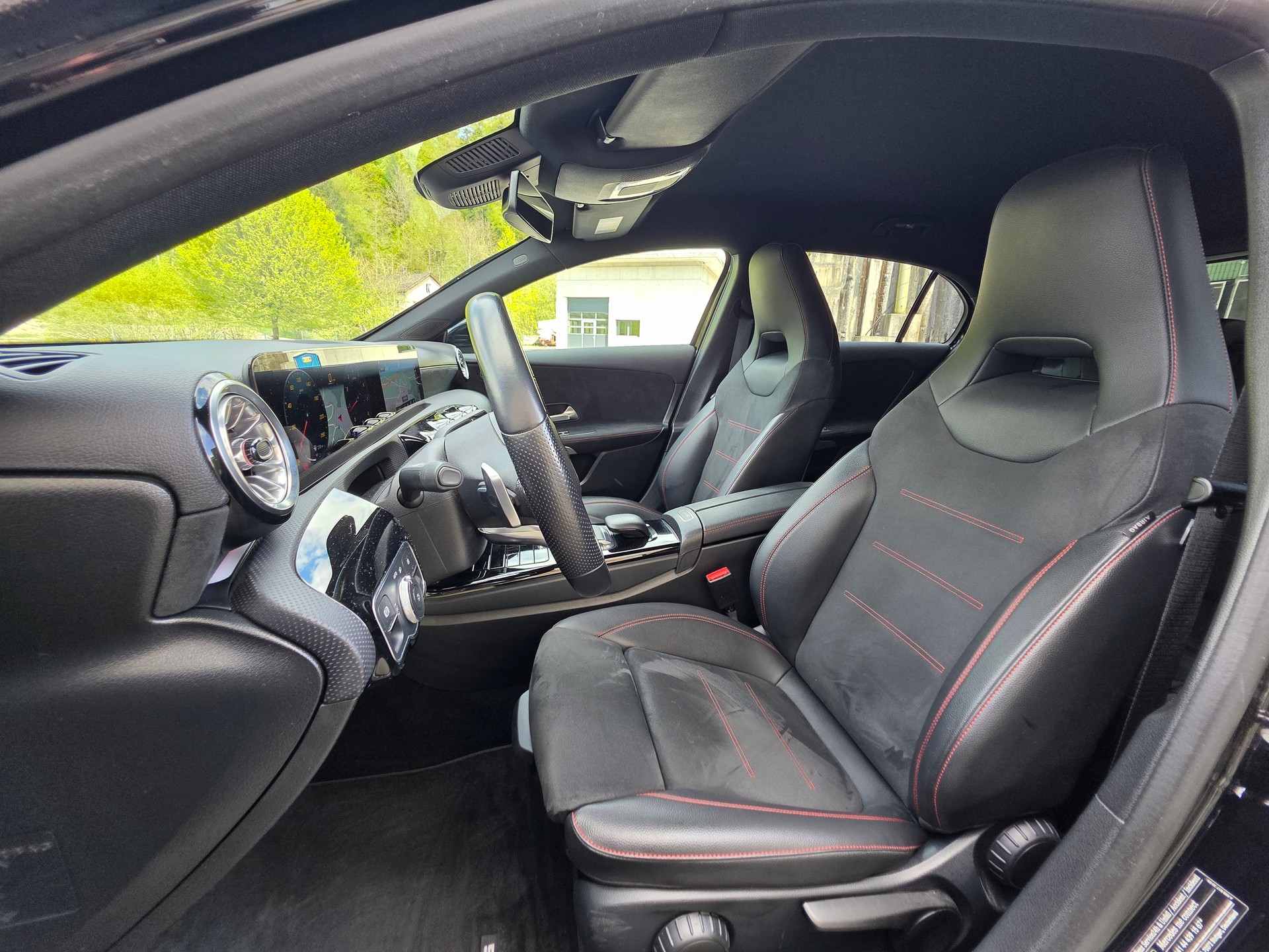 MERCEDES-BENZ A 180 Night Star AMG Line 7G-DCT-image-23