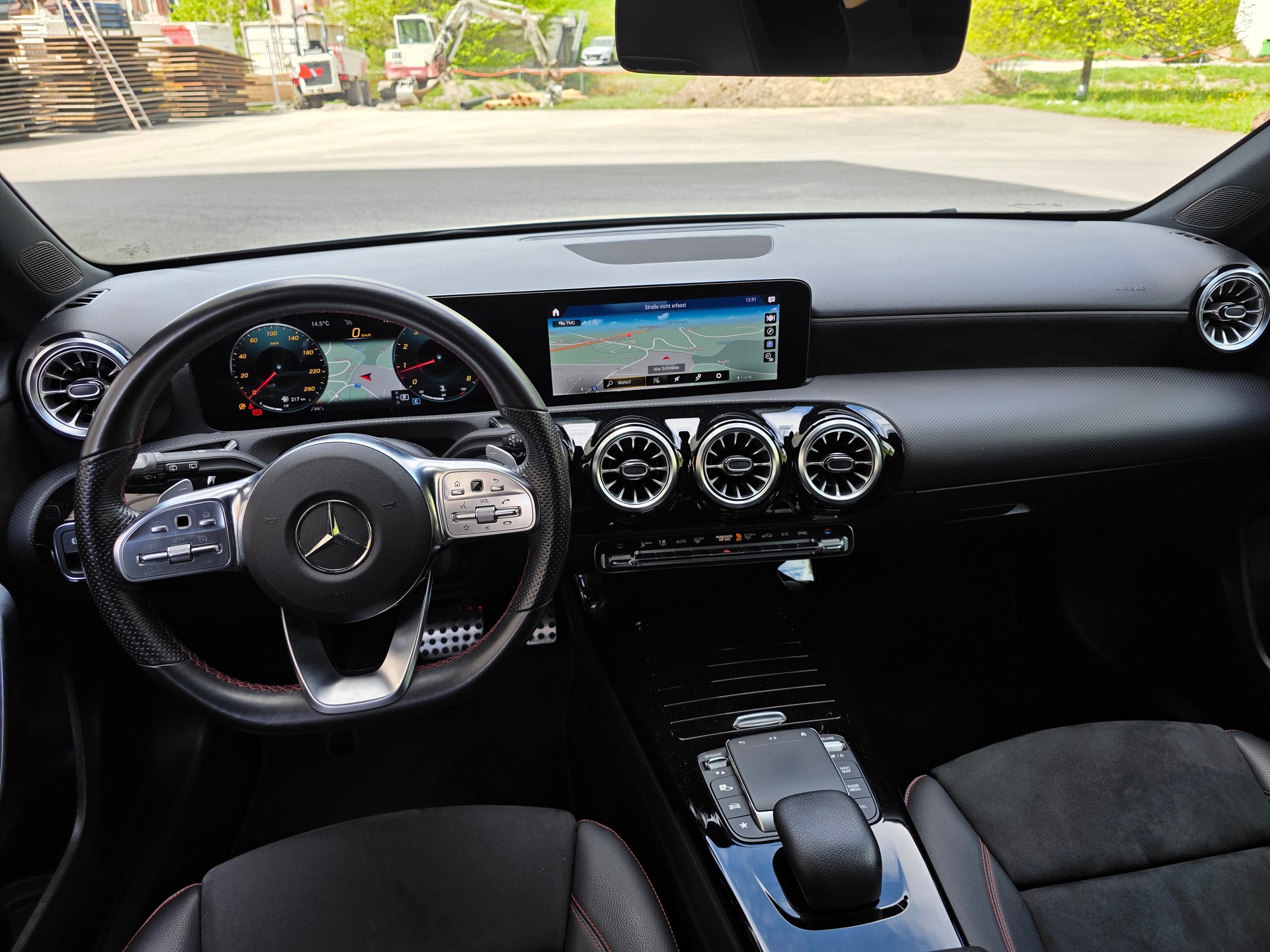 MERCEDES-BENZ A 180 Night Star AMG Line 7G-DCT-image-20