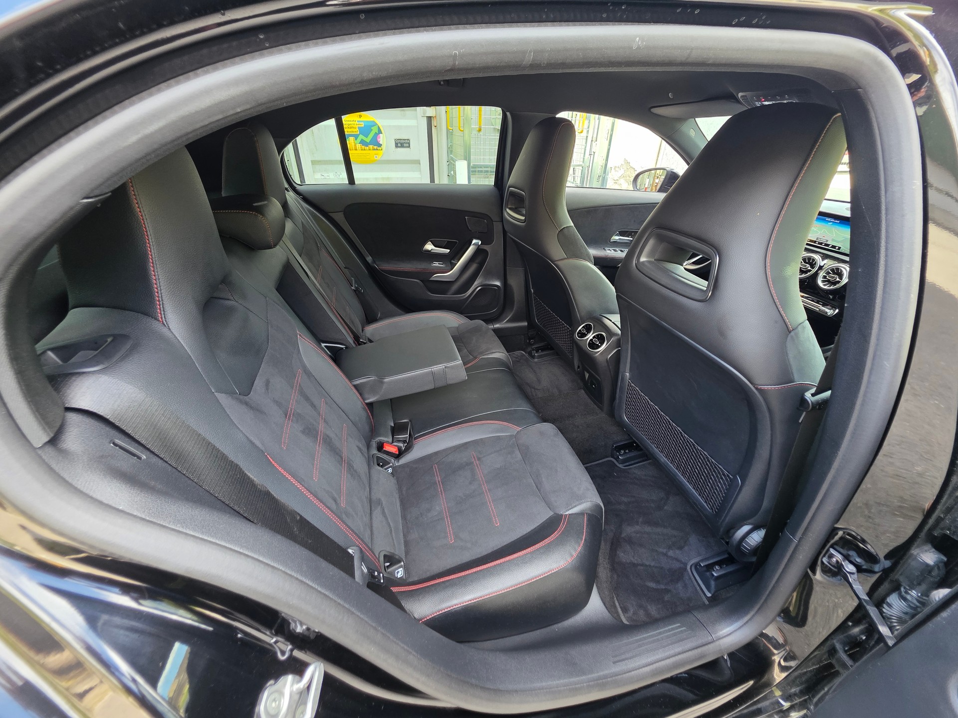 MERCEDES-BENZ A 180 Night Star AMG Line 7G-DCT-image-26