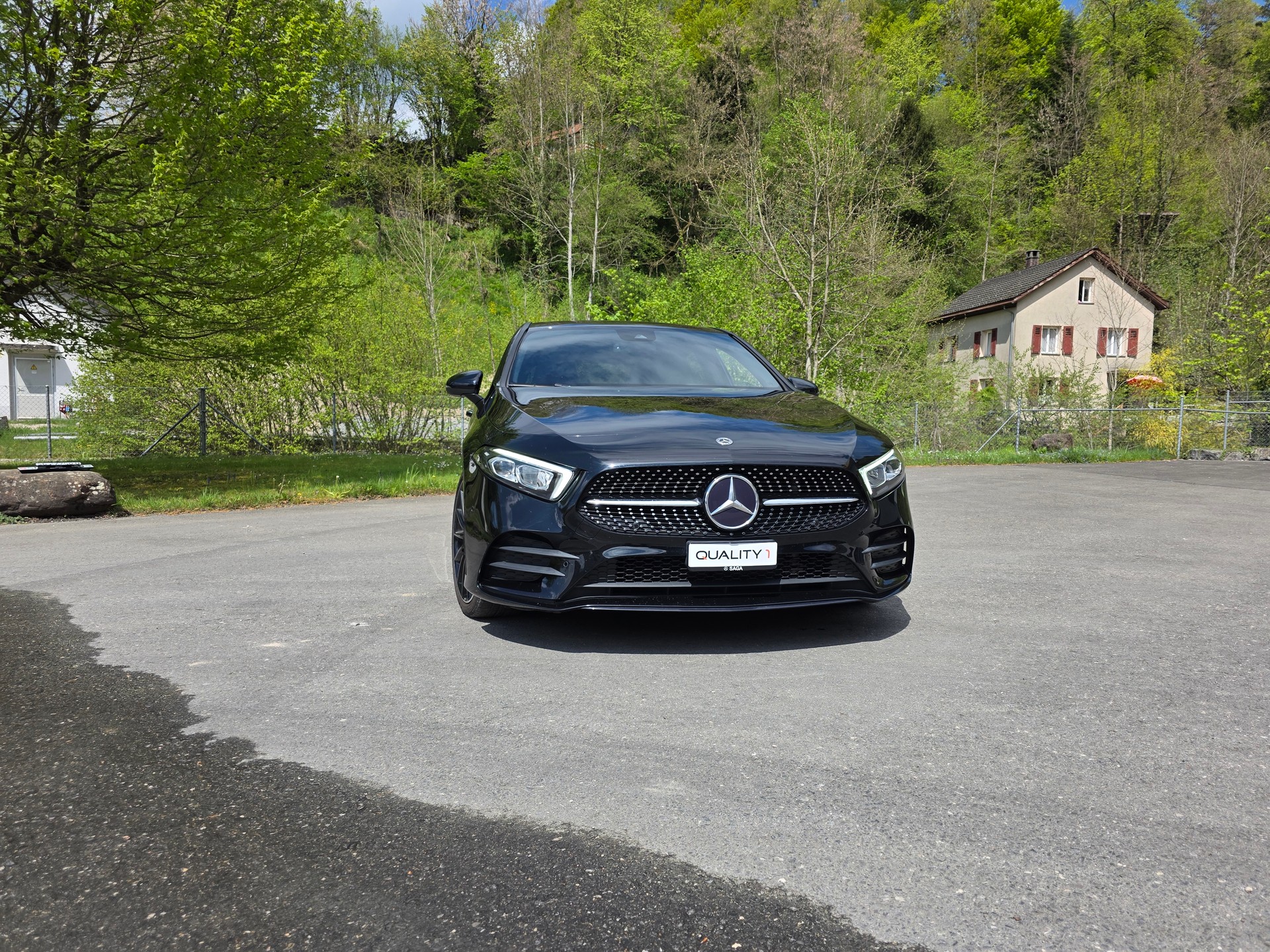 MERCEDES-BENZ A 180 Night Star AMG Line 7G-DCT-showroom-element-1