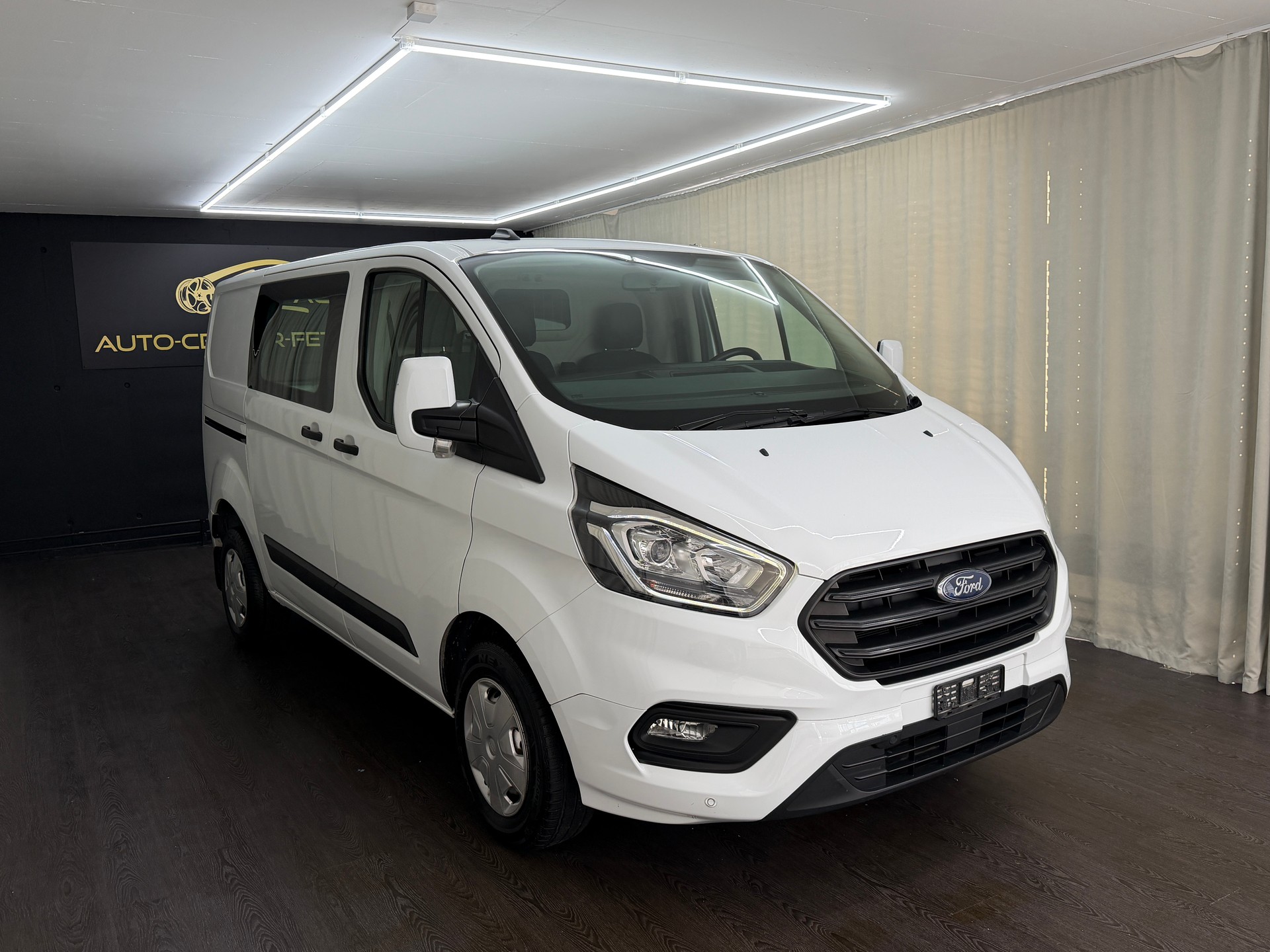 FORD Transit Custom Van 280 L1H1 Basis-showroom-element-2