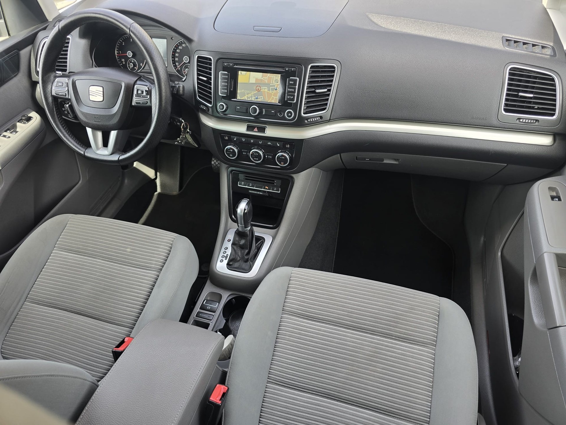 SEAT Alhambra 2.0 TDI Reference Eco DSG-image-9