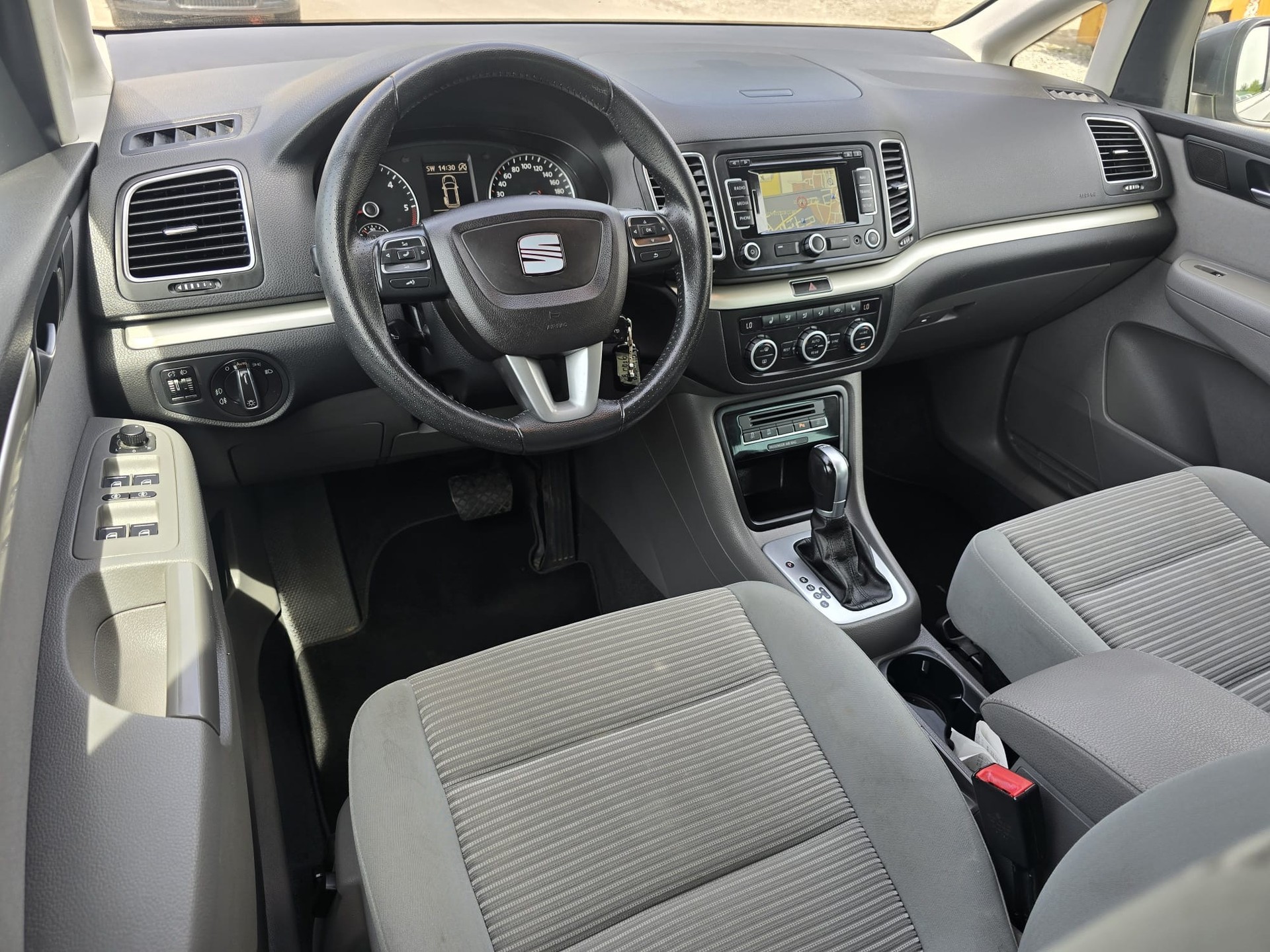 SEAT Alhambra 2.0 TDI Reference Eco DSG-image-10